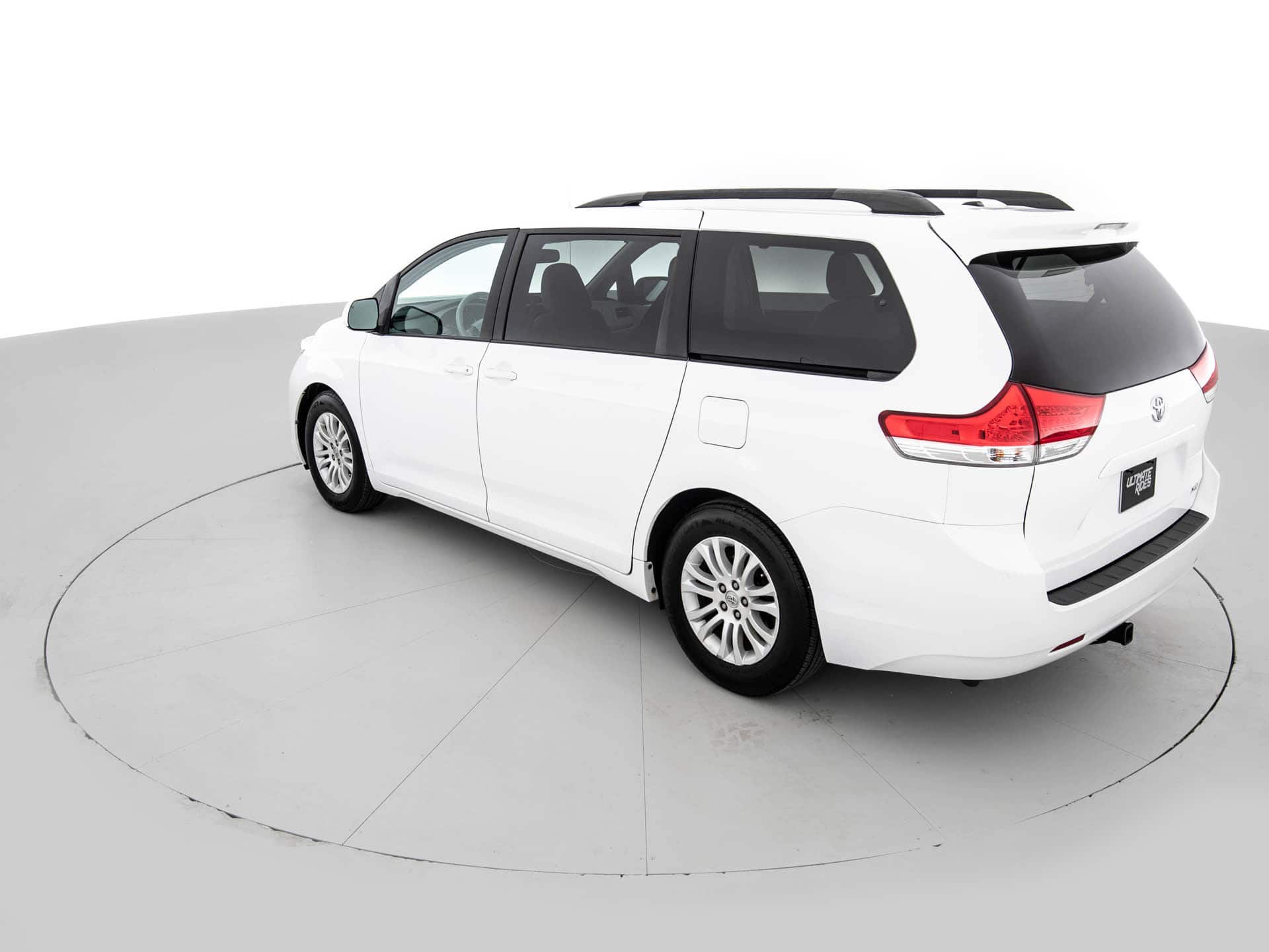 2013toyotasienna 6