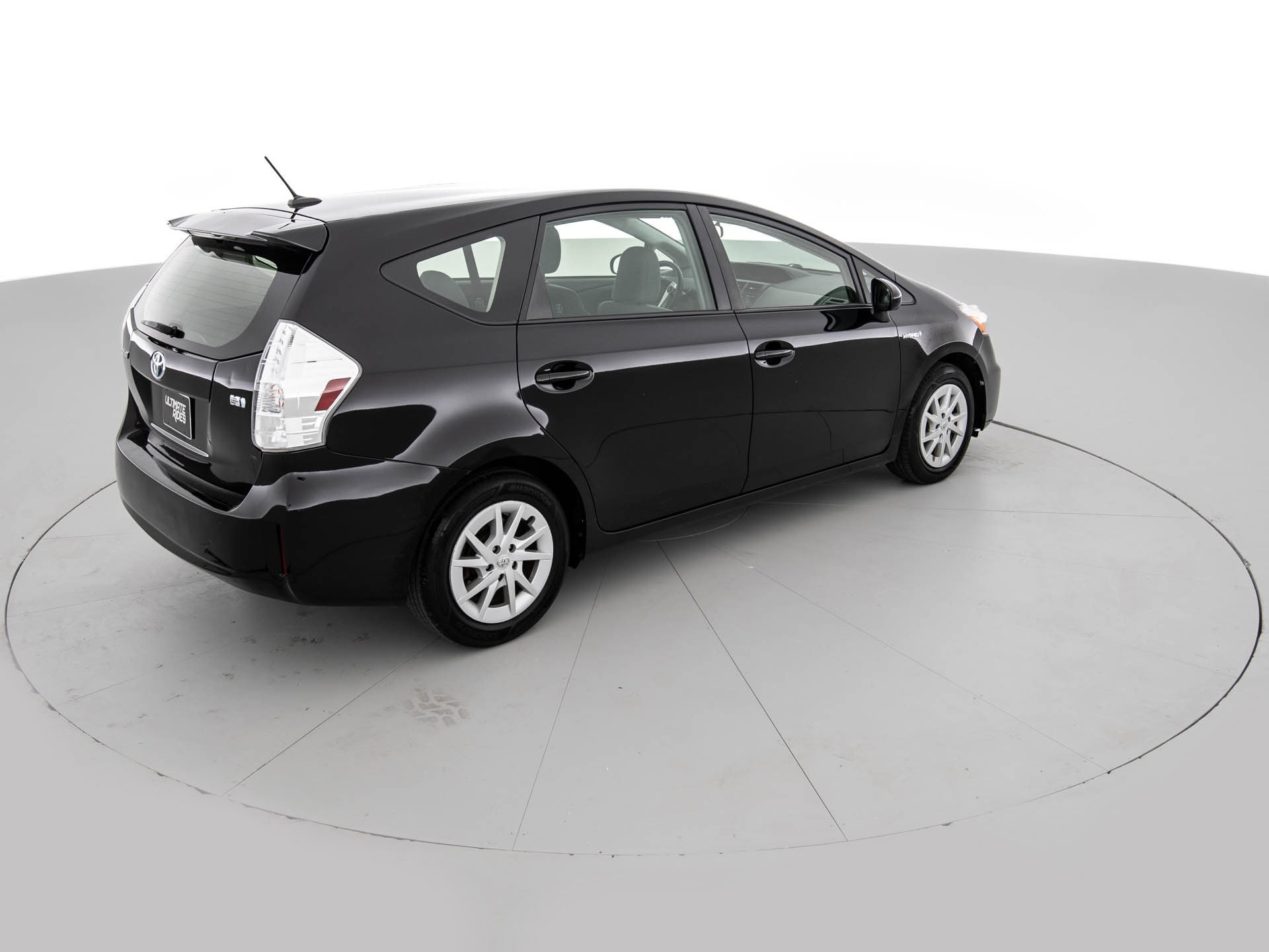 2014toyoptaprius 4