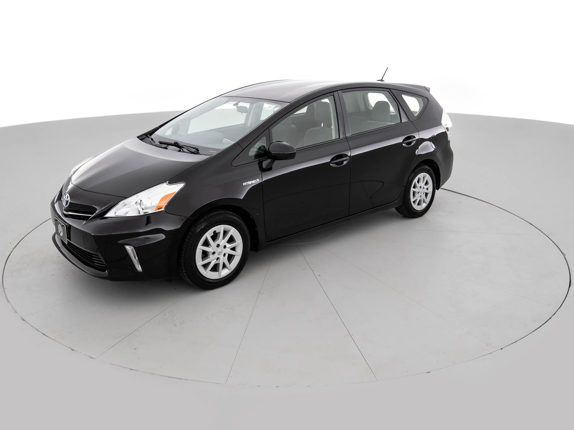 2014toyoptaprius 8