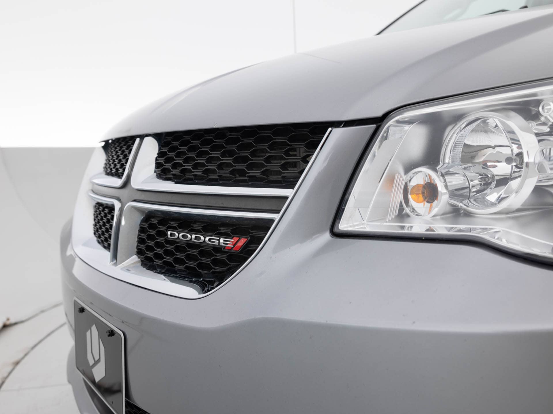 2015dogdegrandcaravan 10