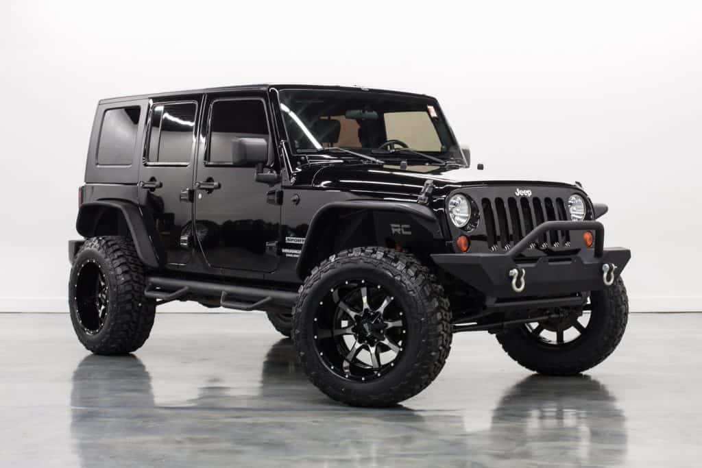 LIFTED 2010 JEEP WRANGLER | Ultimate Rides