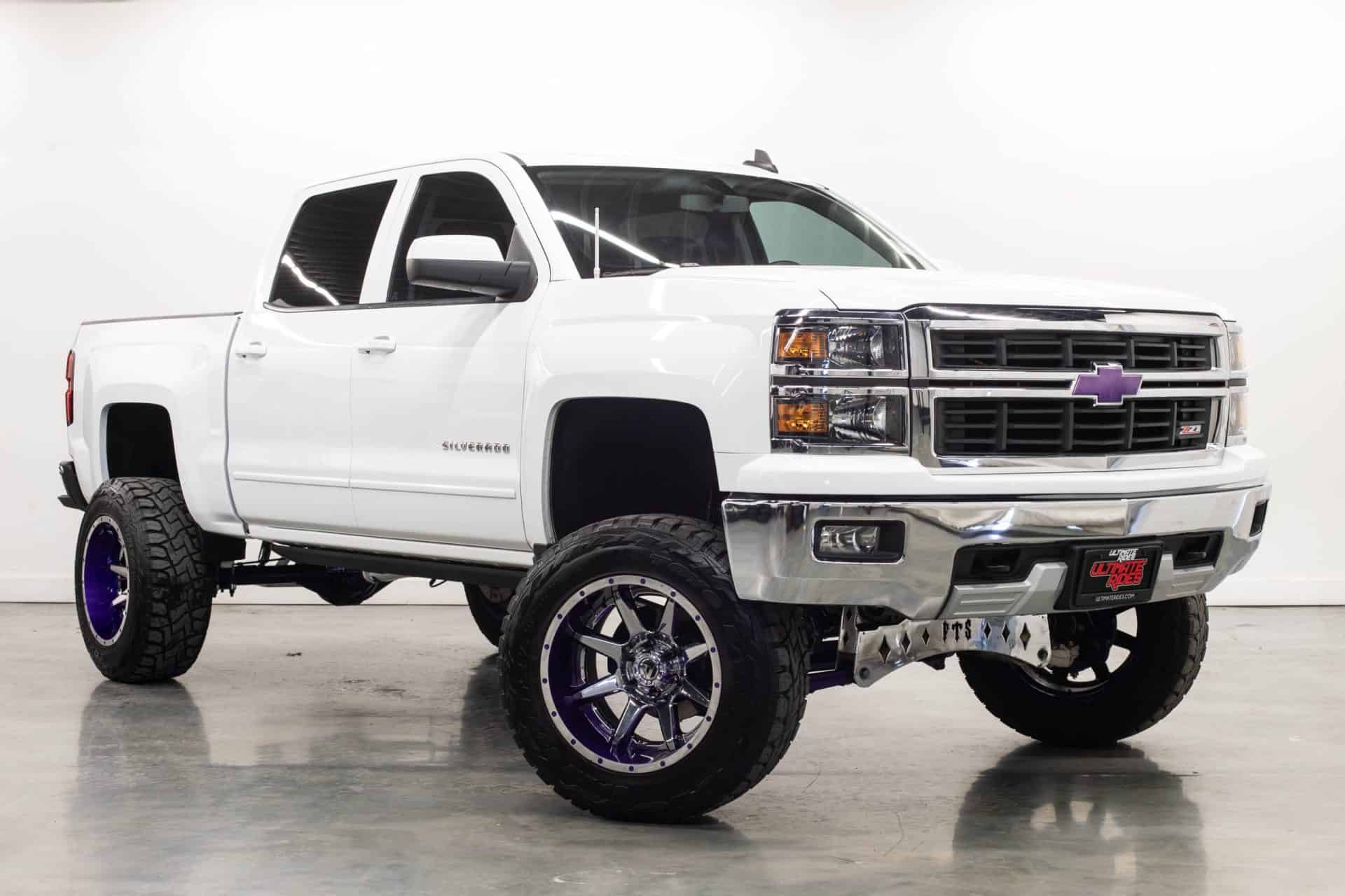 Lifted White Chevy Silverado