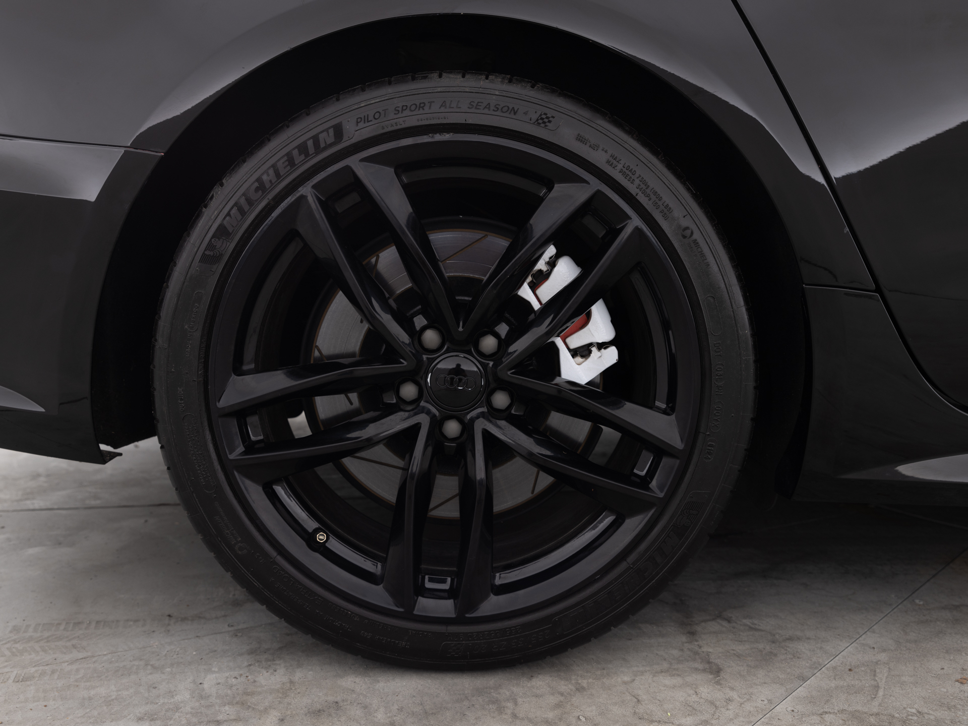 Used Black Audi S6-12 for Sale