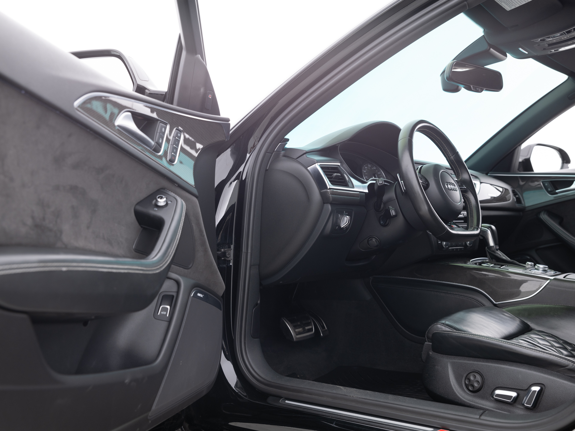 Used Black Audi S6-16 for Sale