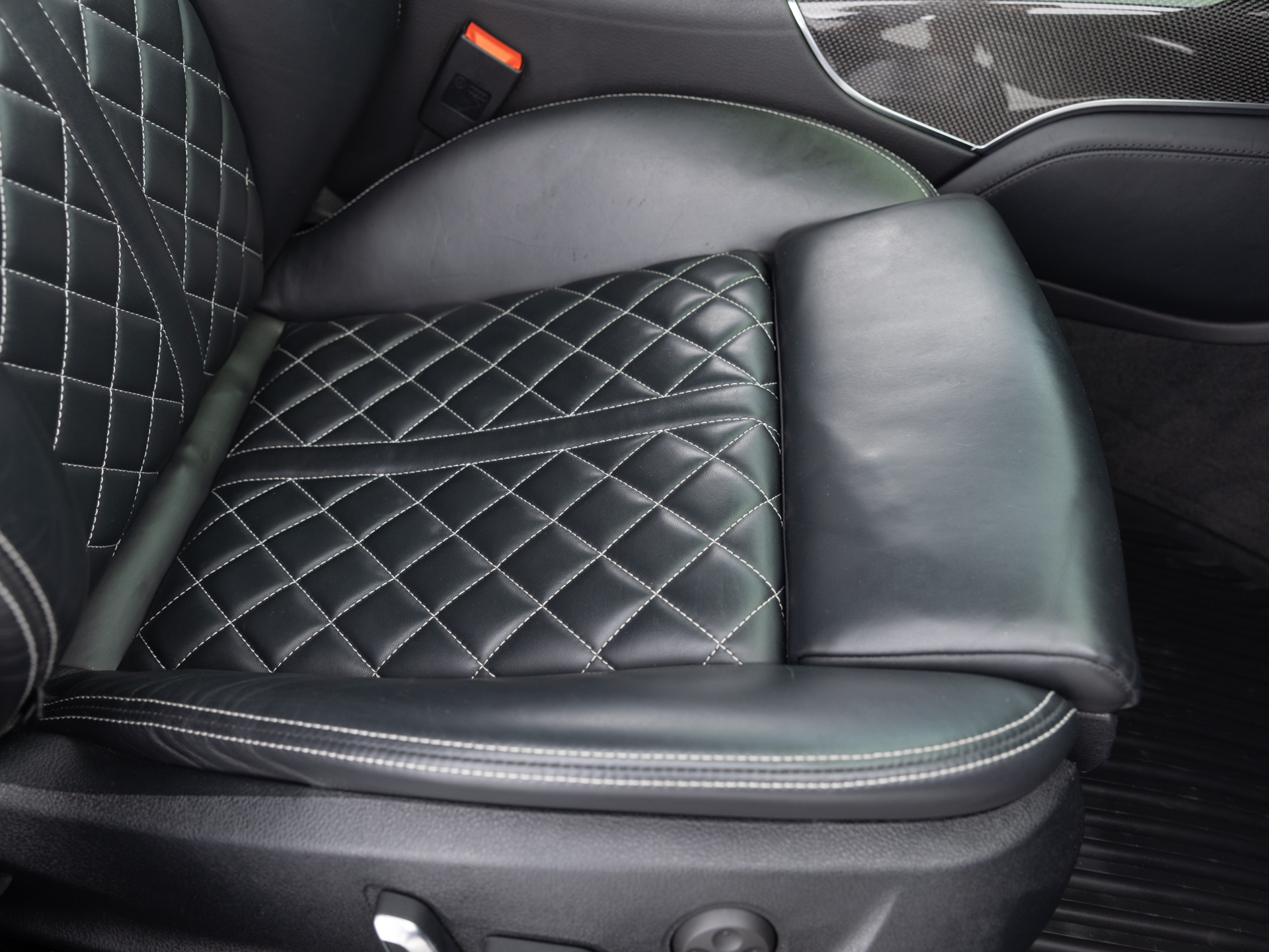 Used Black Audi S6-17 for Sale