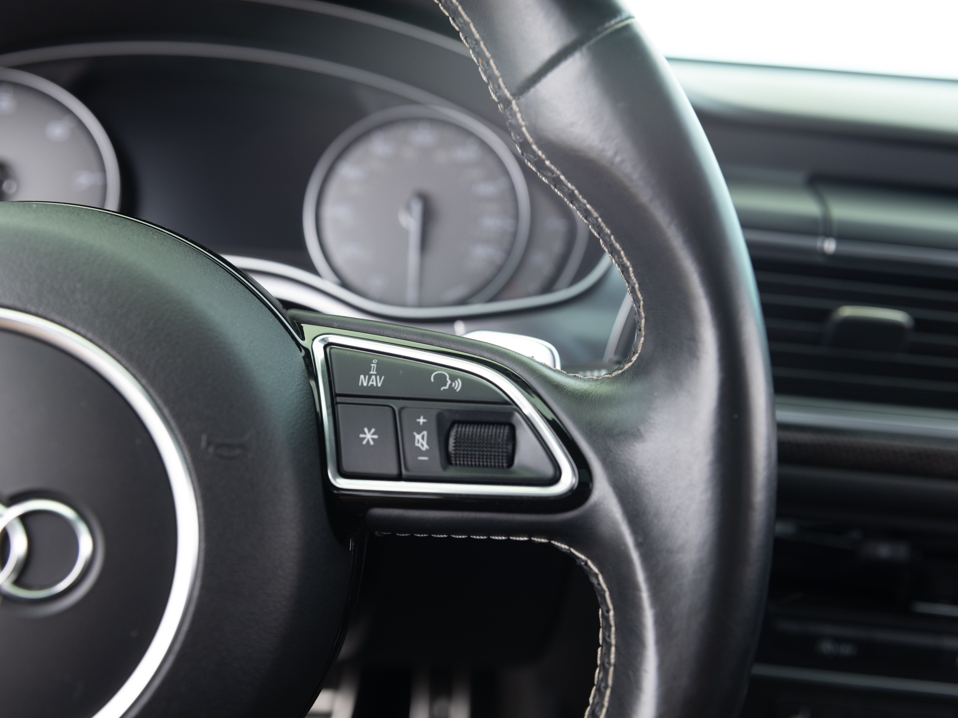 Used Black Audi S6-29 for Sale