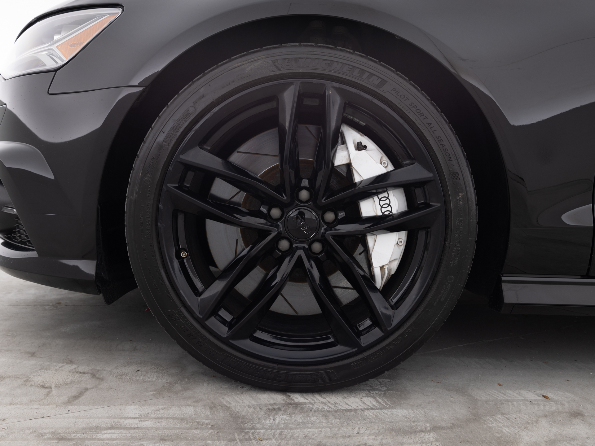 Used Black Audi S6-9 for Sale