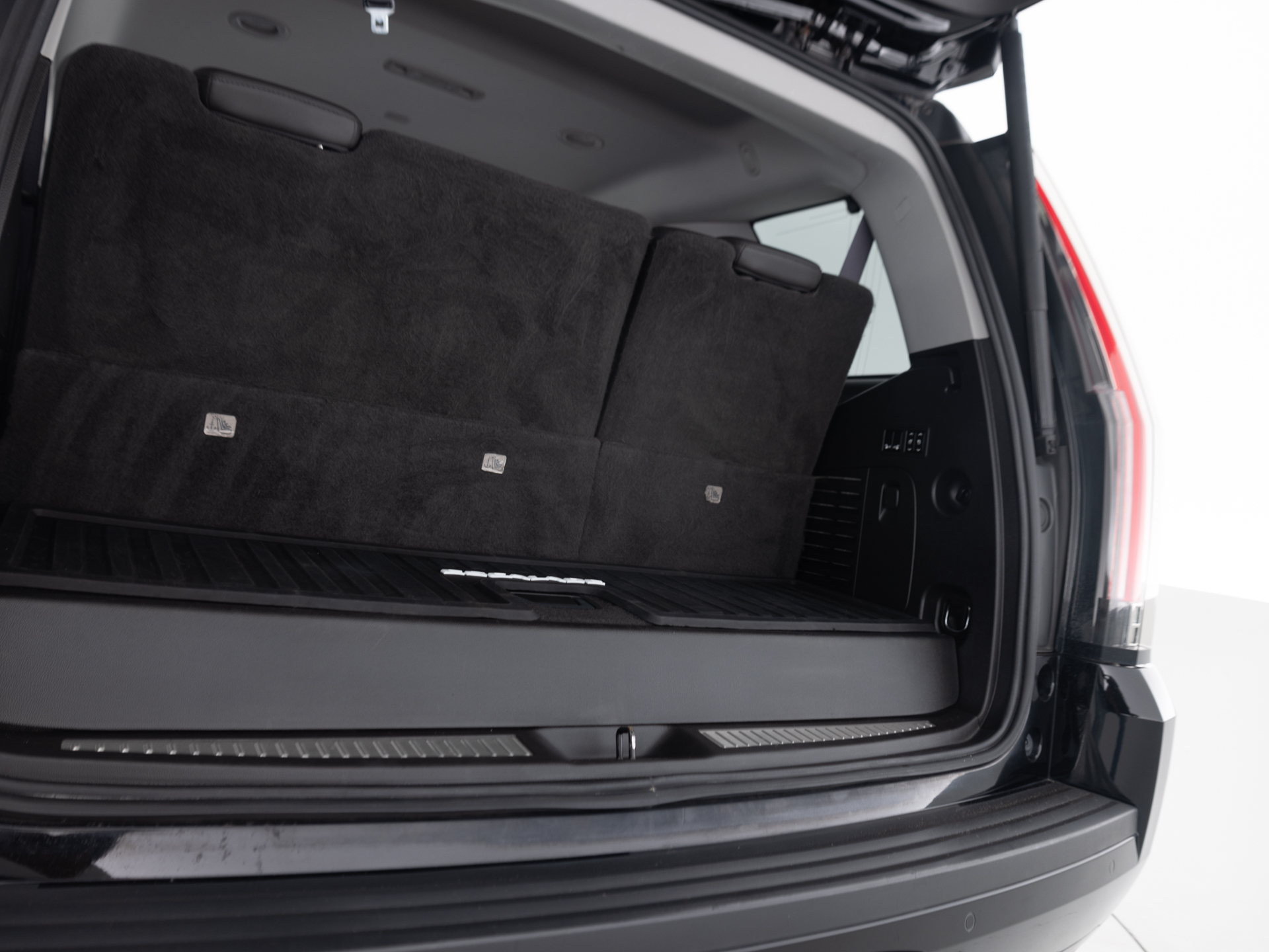 Used Black Cadillac Escalade-33 for Sale
