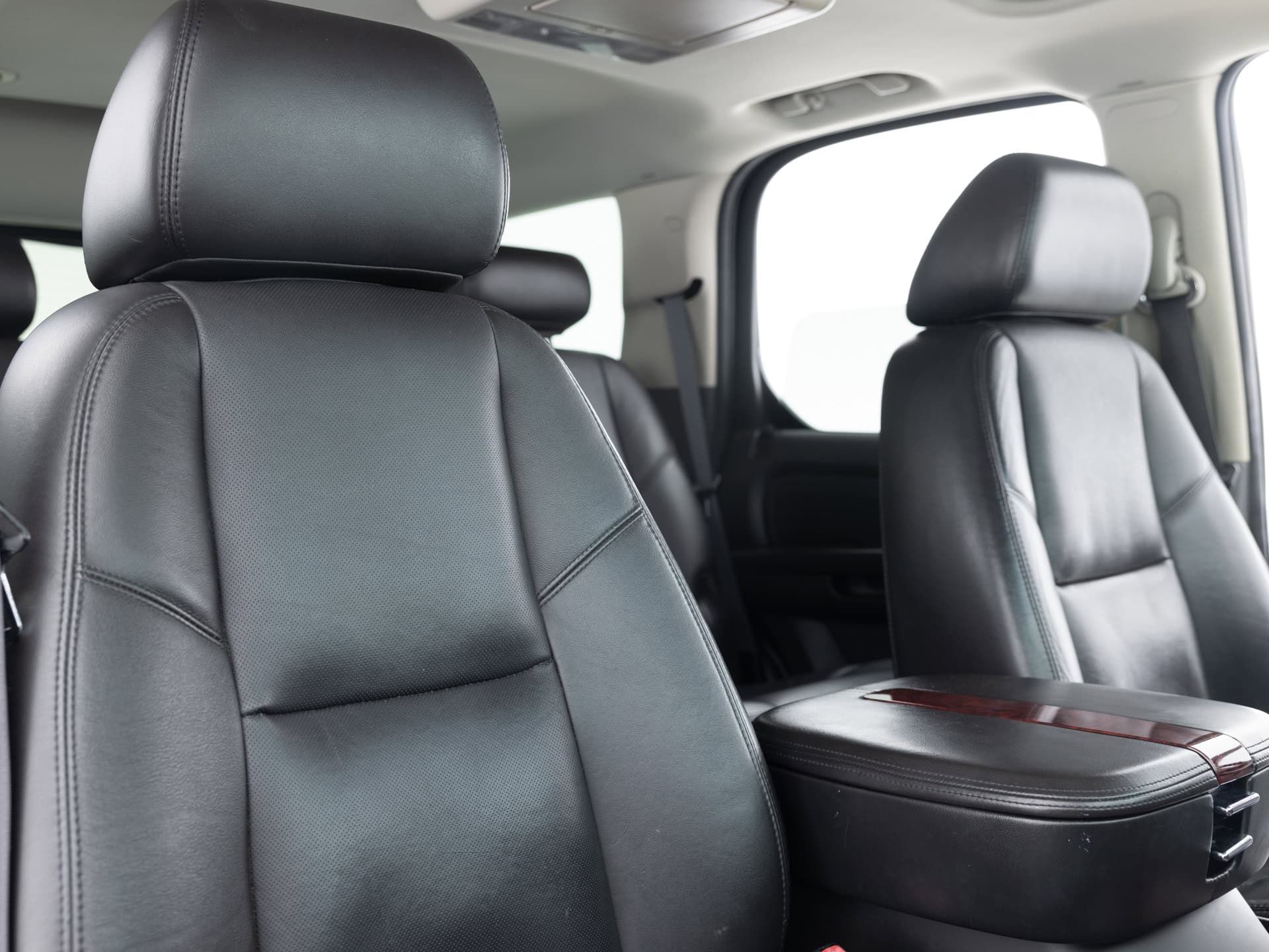black cadillac escalade sport 18