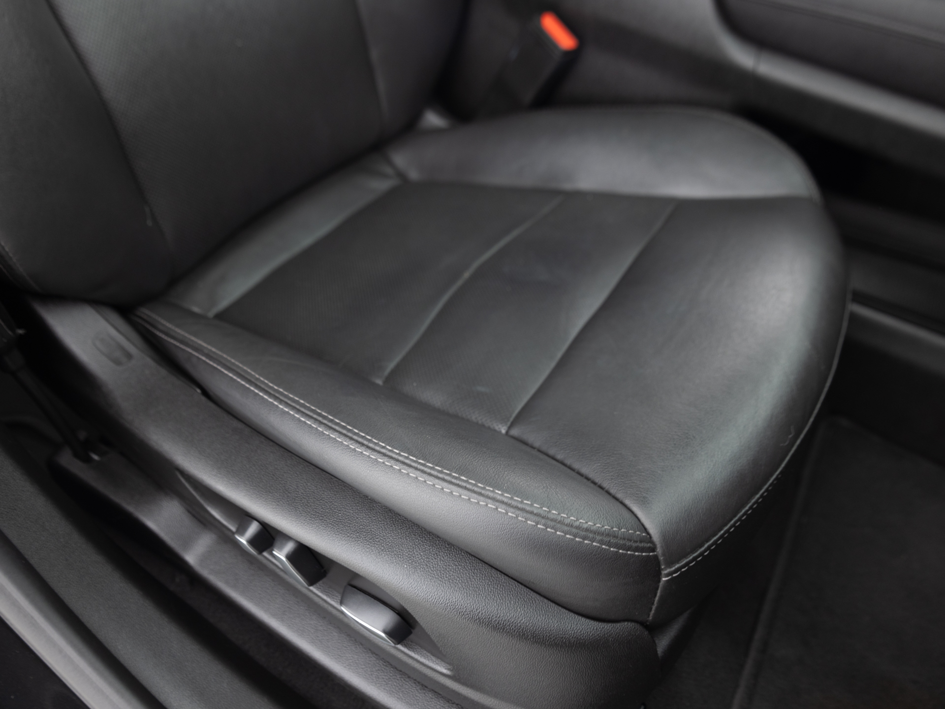 Used Black Cadillac XT5 Premier-17 for Sale