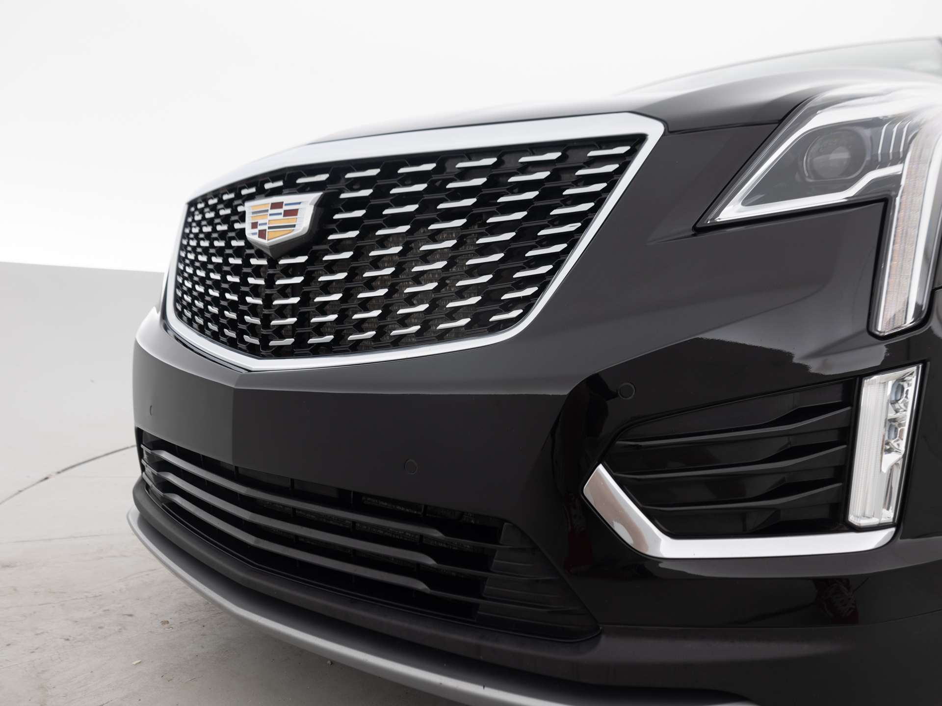 Used Black Cadillac XT5 Premier-8 for Sale