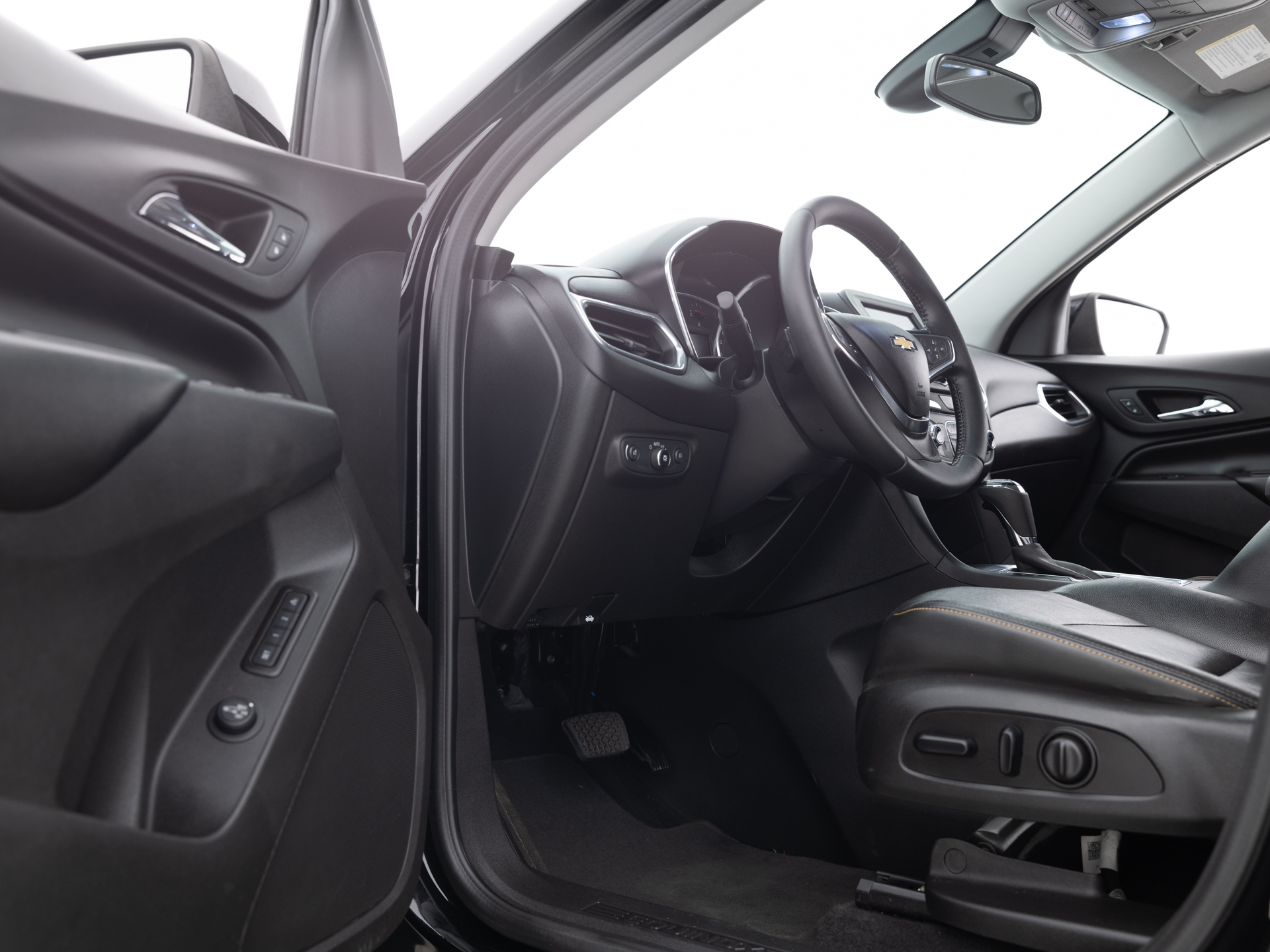 Used Black Chevrolet Equinox LT-16 for Sale