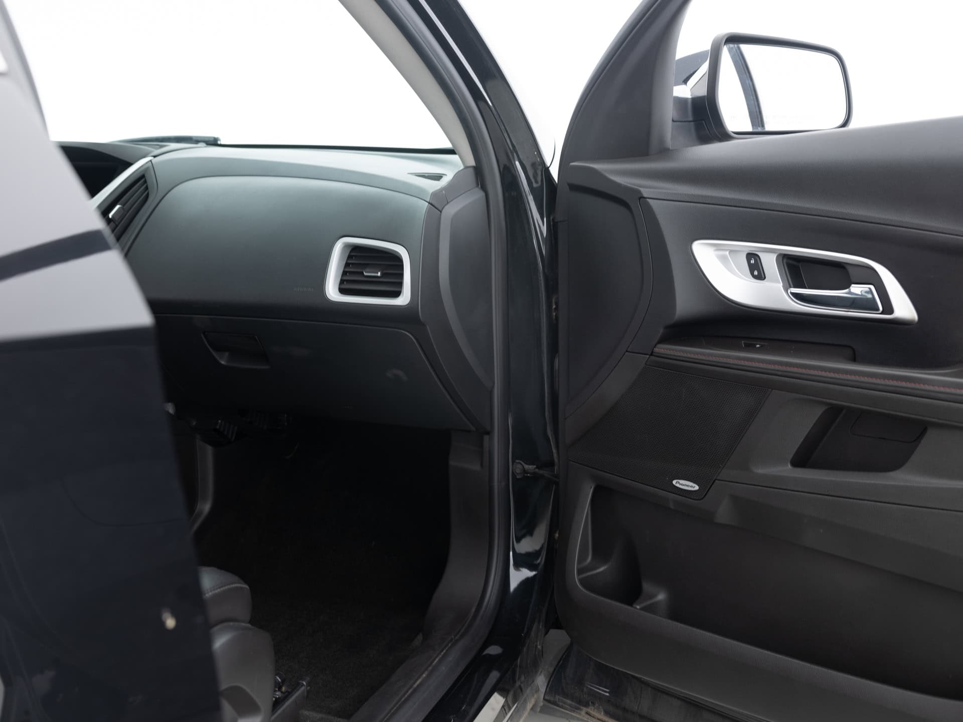 Used Black Chevrolet Equinox LTZ-20 for Sale