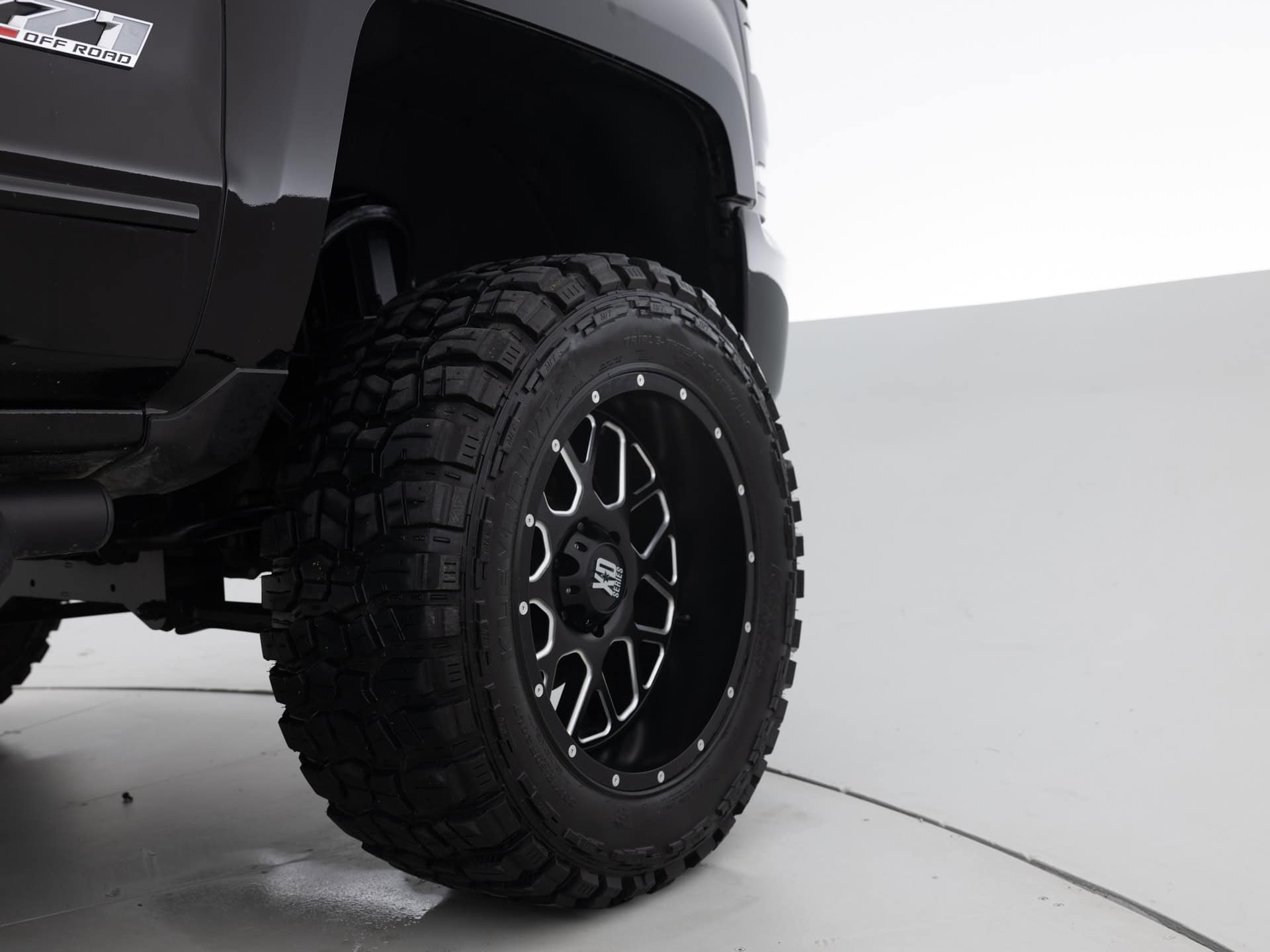 black chevrolet silverado z71 ltz 12