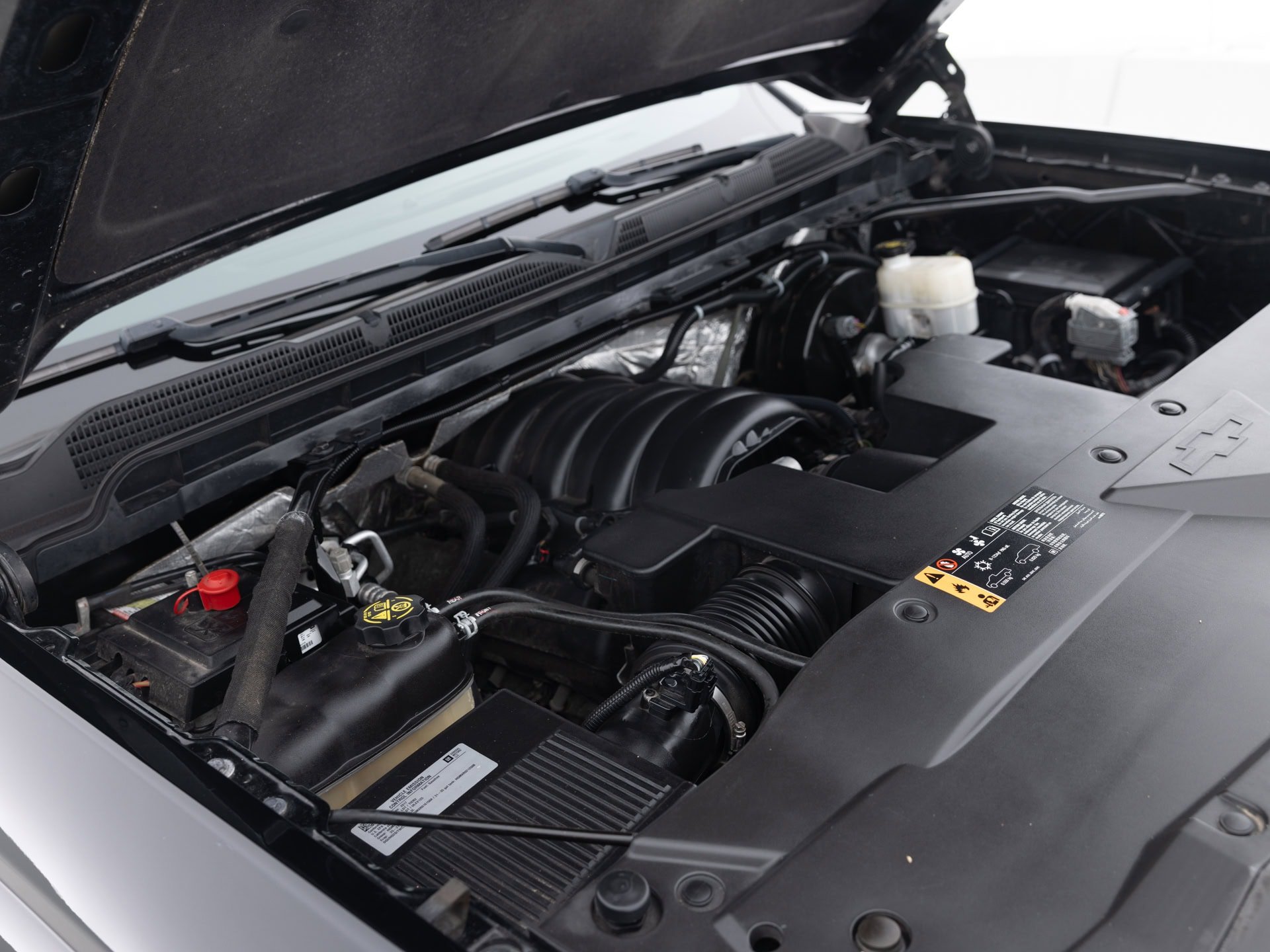 black chevrolet silverado z71 ltz 34