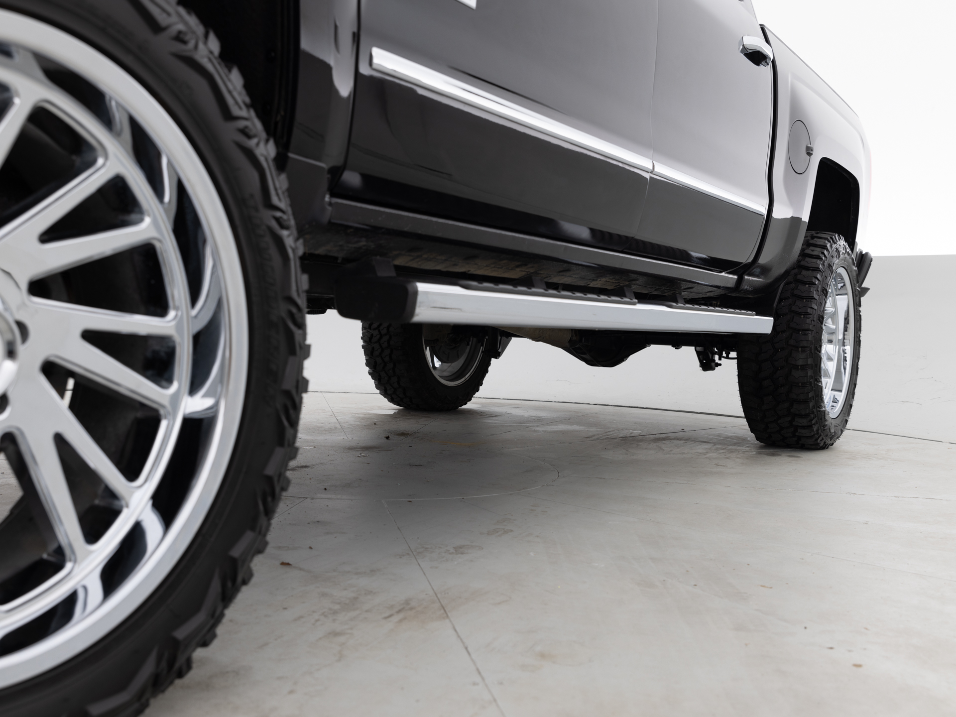 Used Black Chevrolet Silverado High Country-16 for Sale