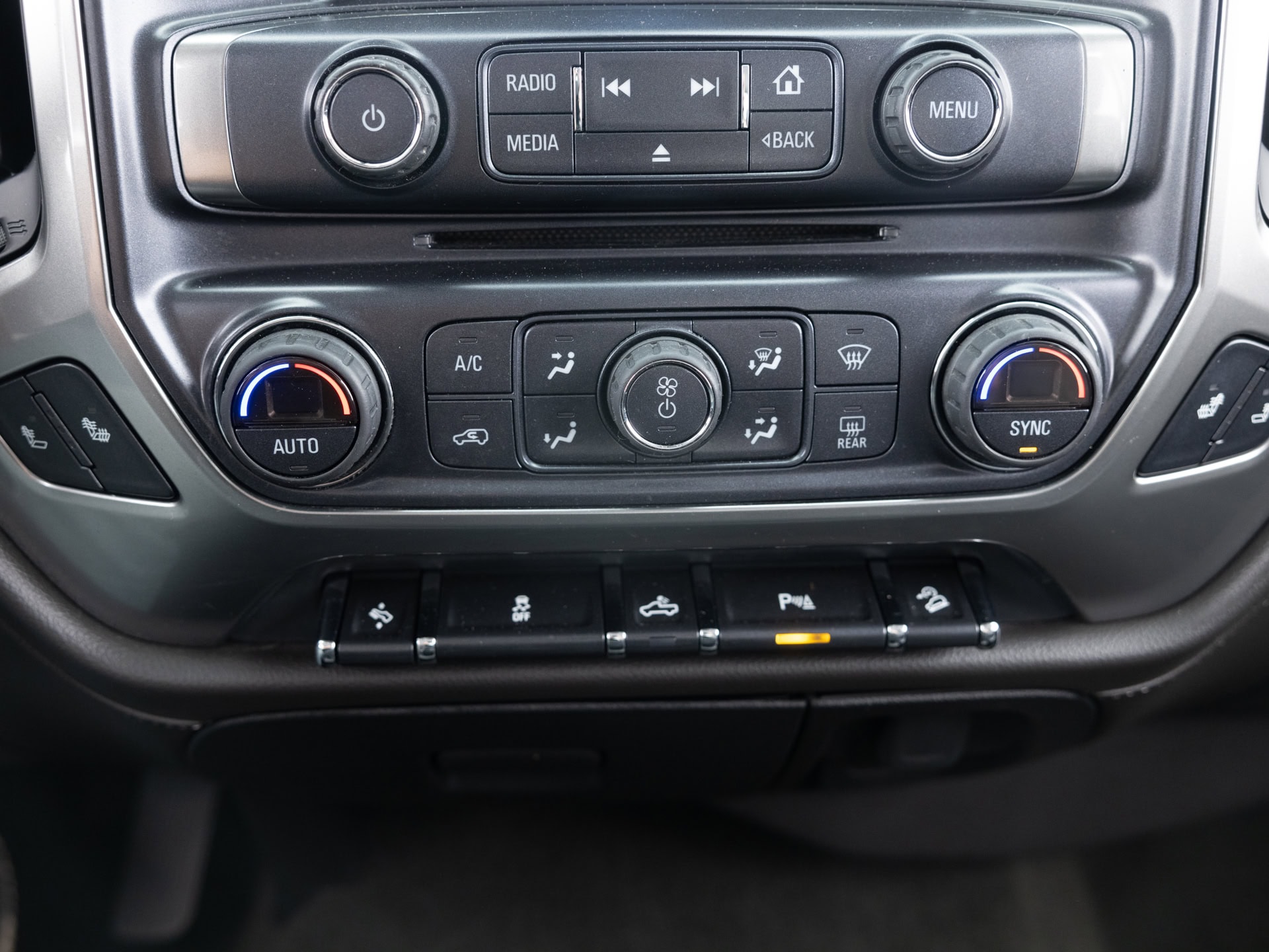 black chevrolet silverado ltx z71 30
