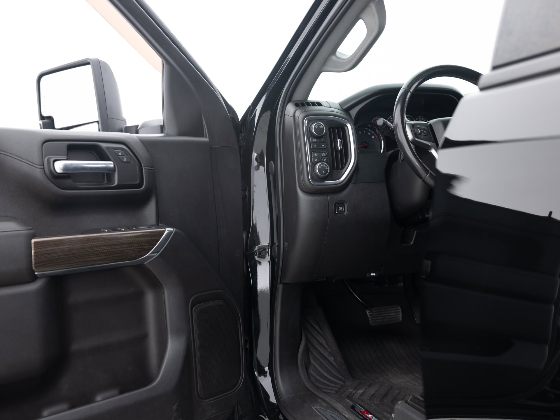 Used Black Chevrolet Silverado TrailBoss-18 for Sale