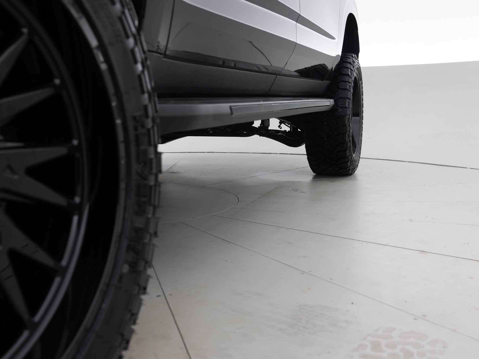 black chevrolet suburban lt 12