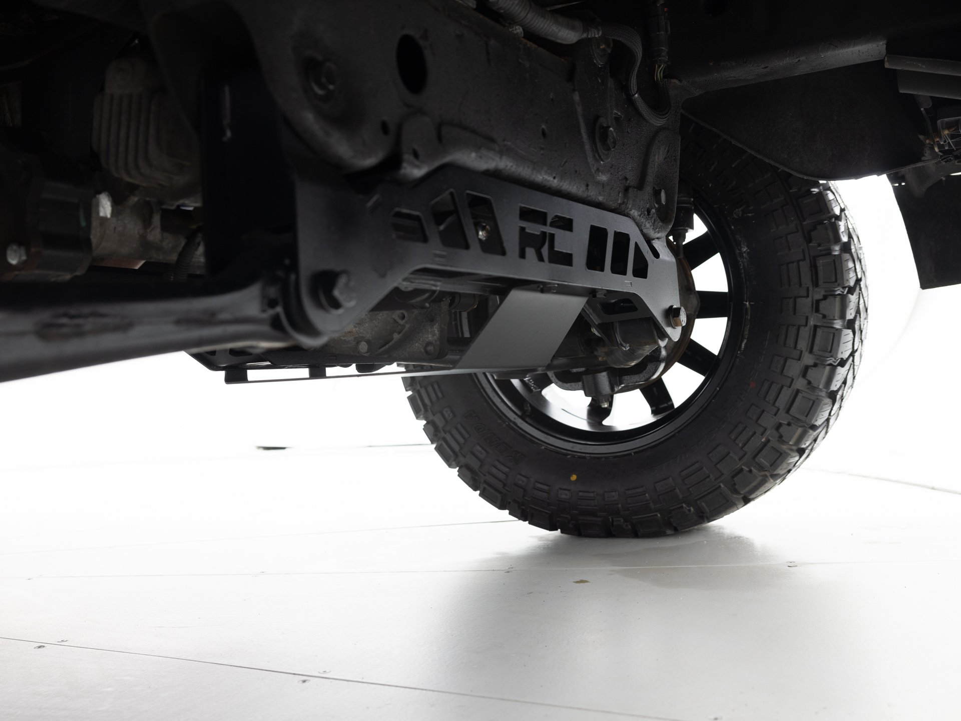 black chevrolet suburban lt 16