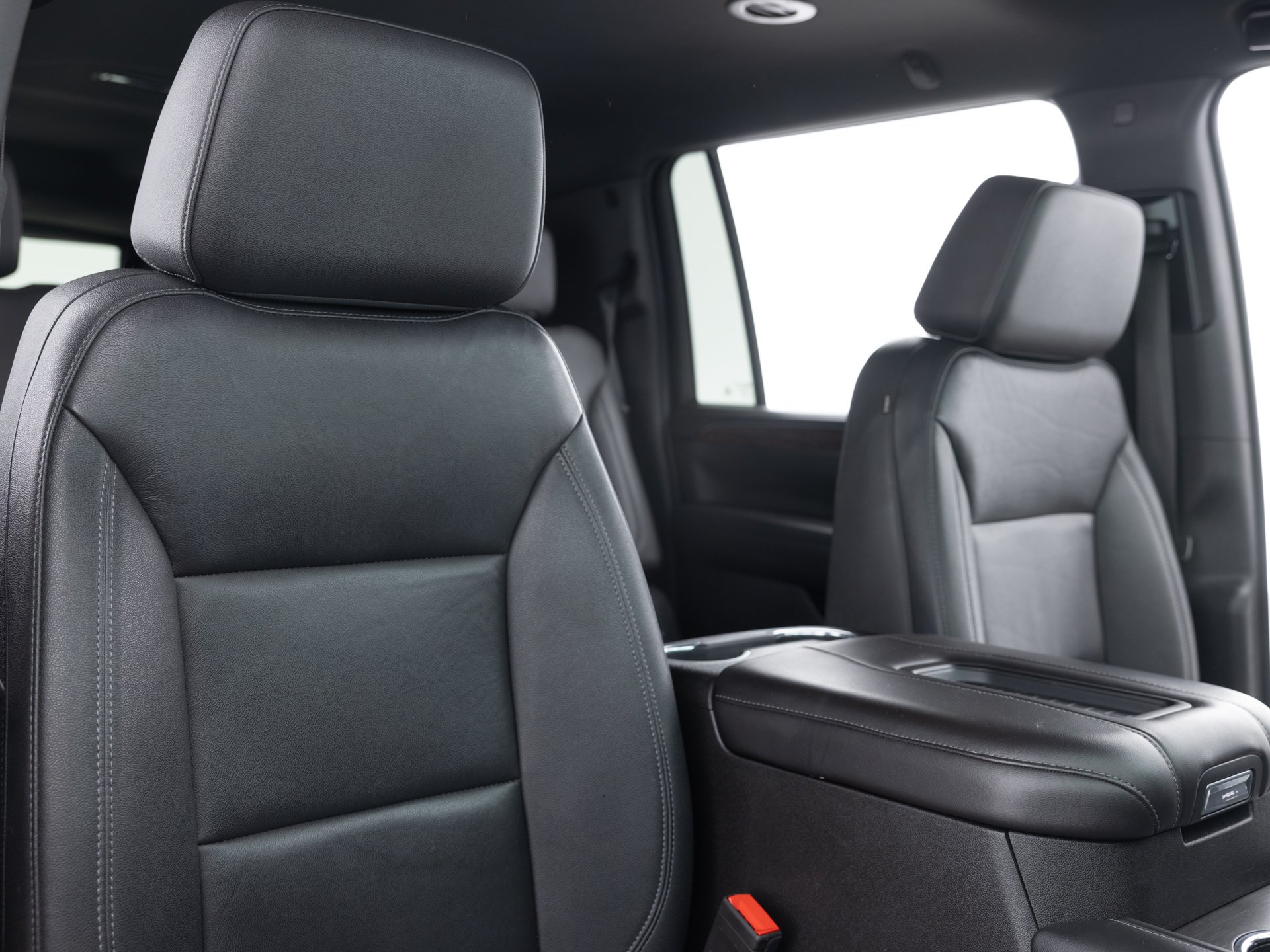 black chevrolet suburban lt 20