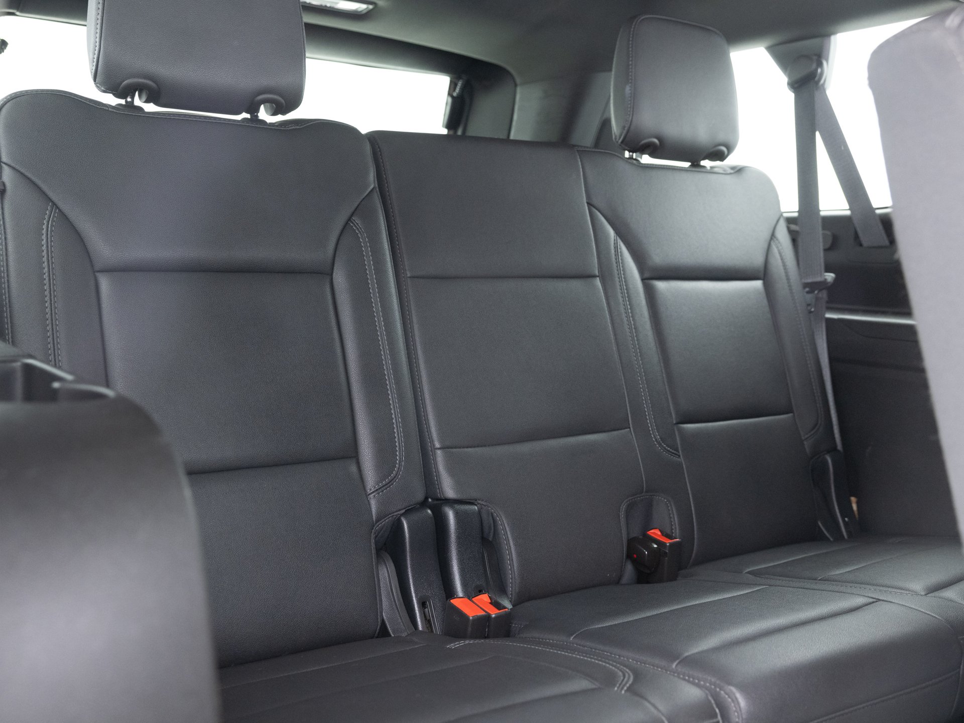 black chevrolet suburban lt 25