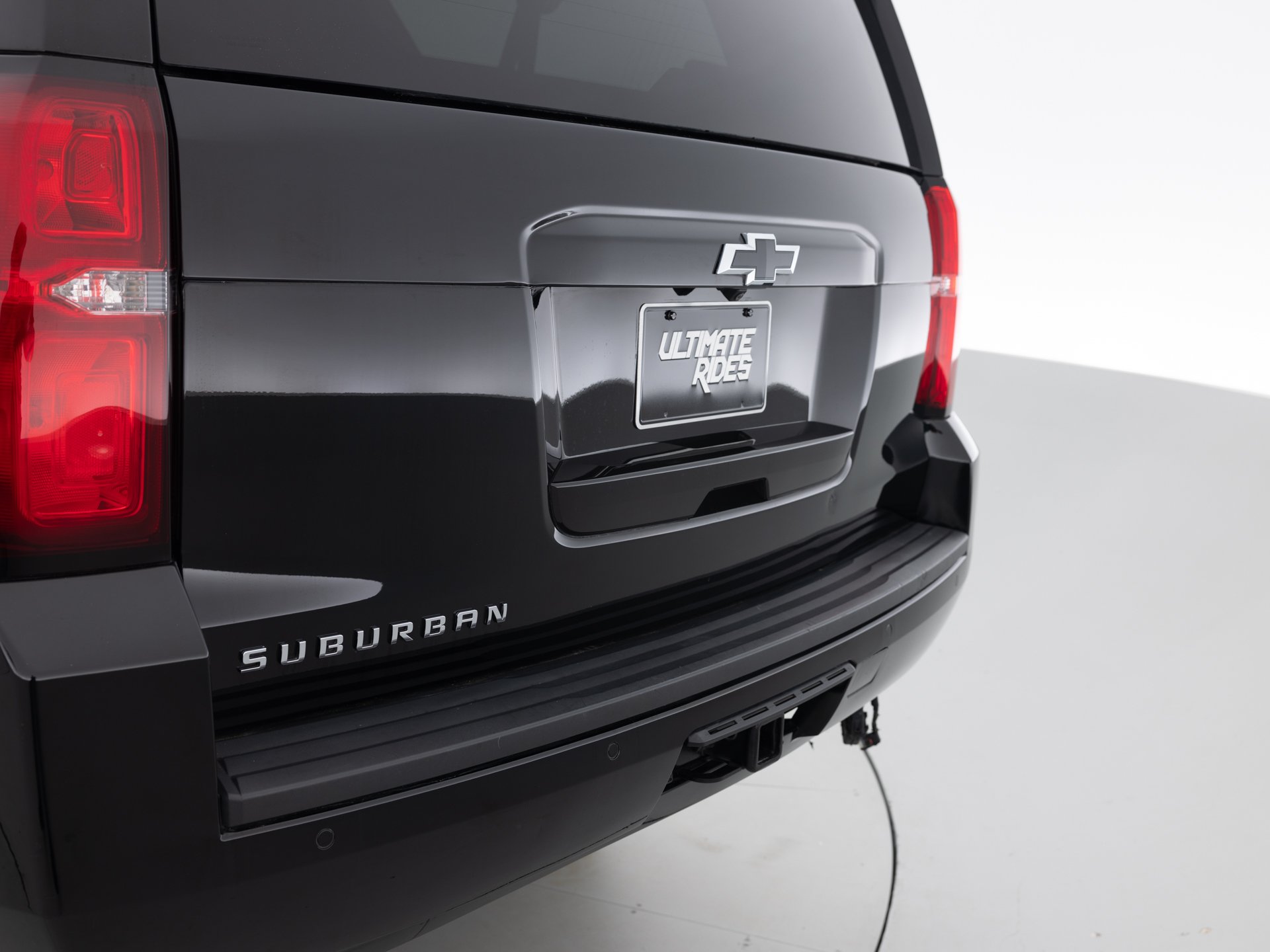 black chevrolet suburban lt 8
