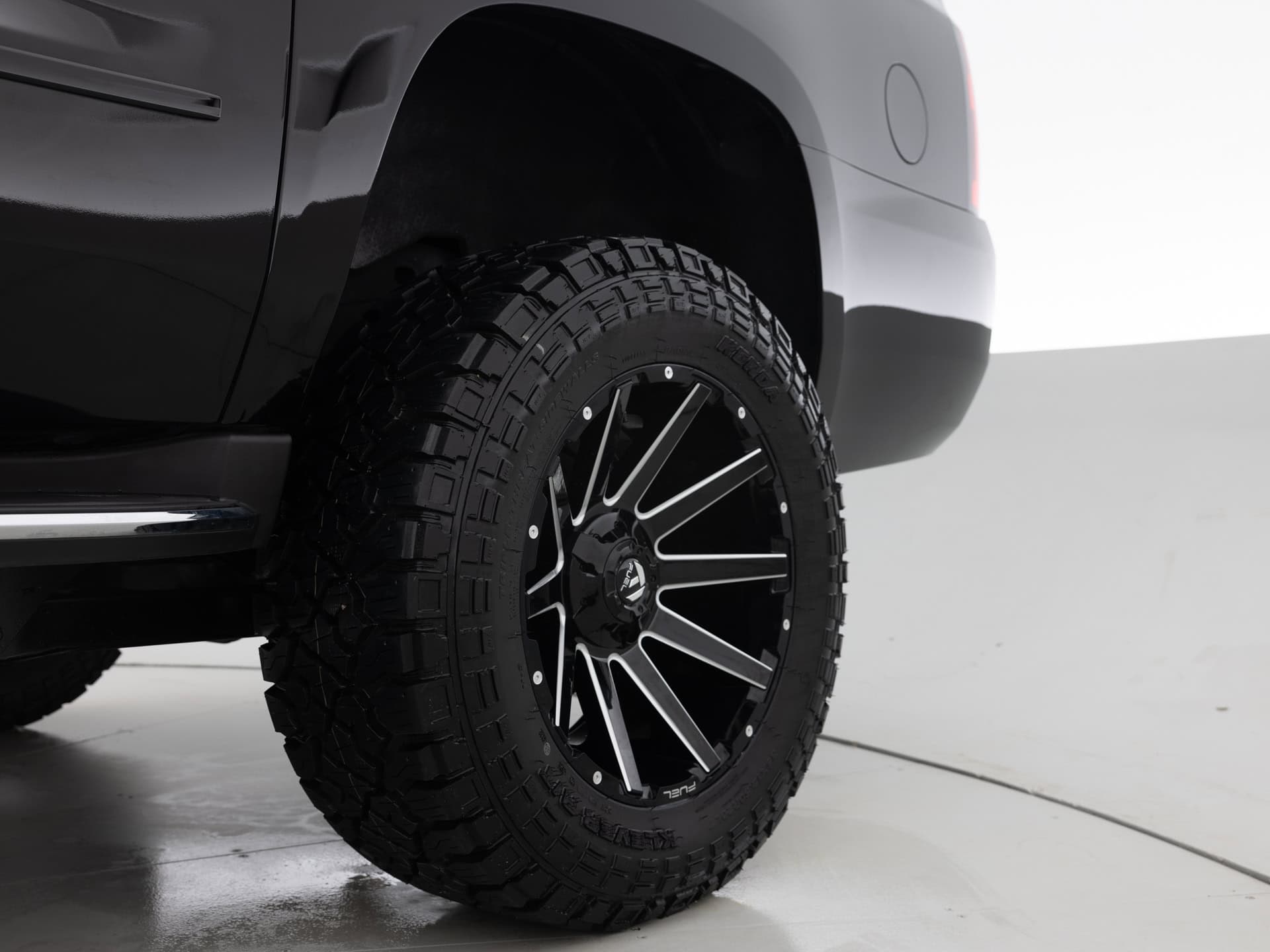 Used Black Chevrolet Suburban Prem-10 for Sale