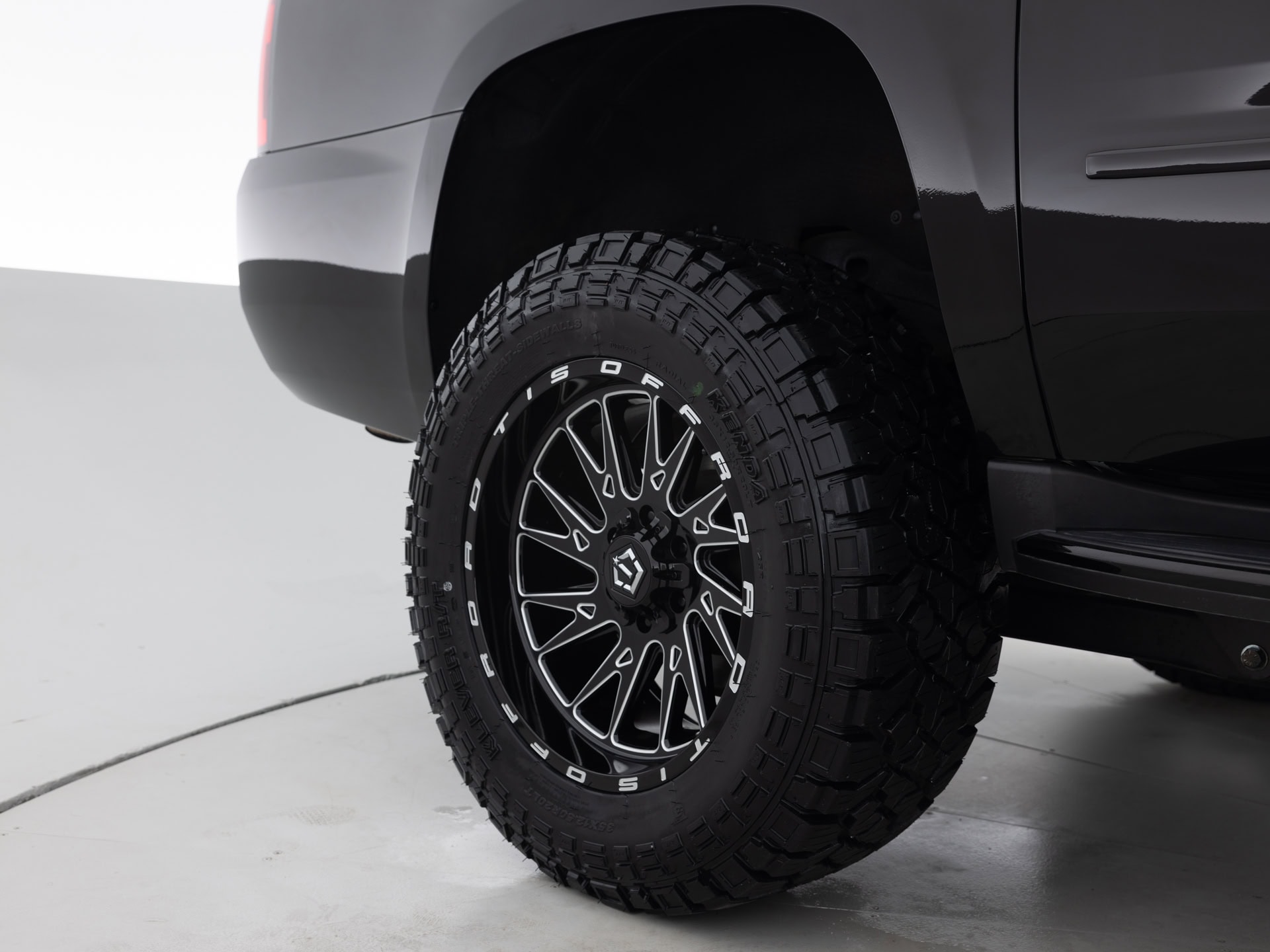 black chevrolet suburban prem 11