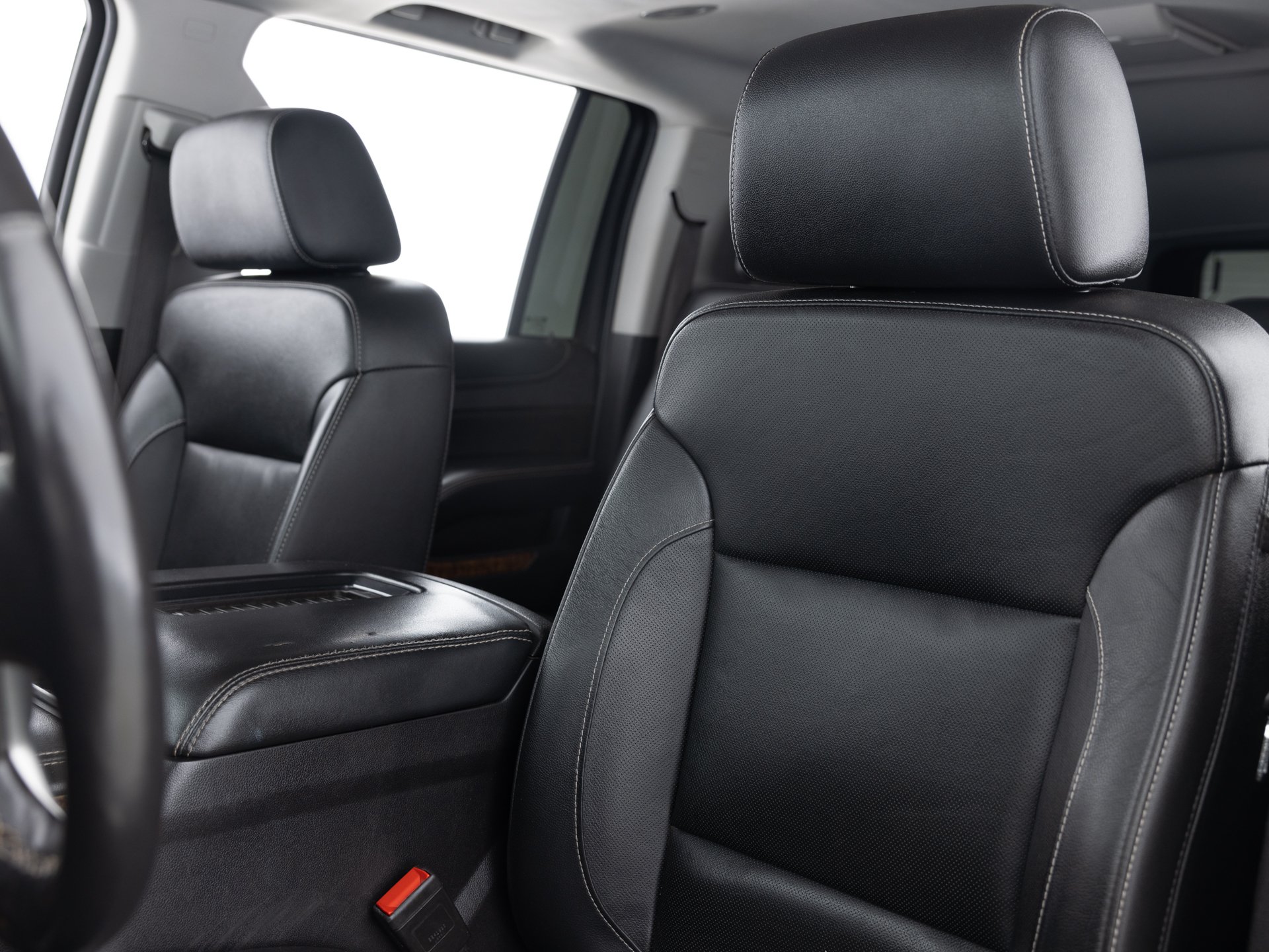 black chevrolet suburban prem 18