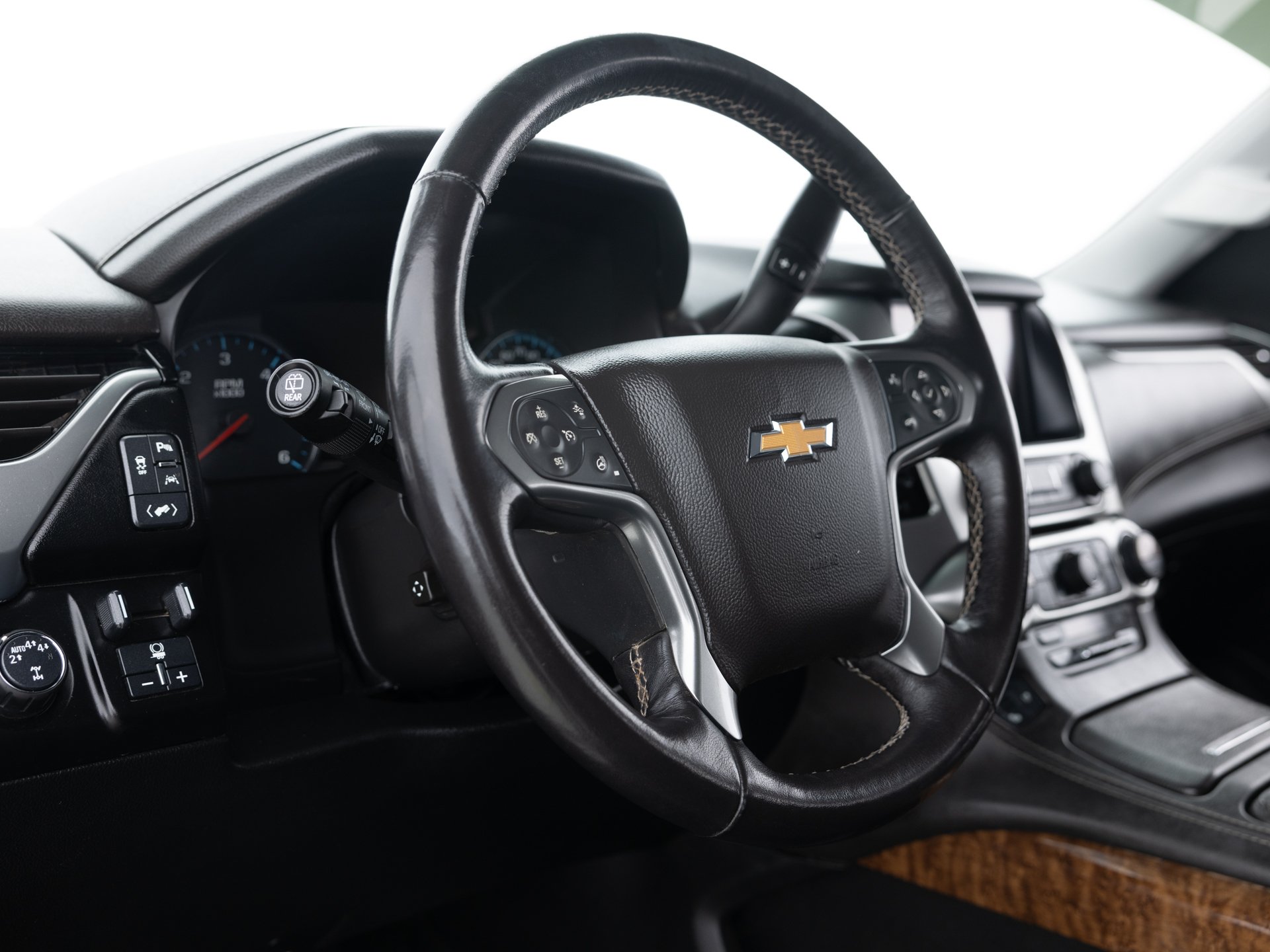 black chevrolet suburban prem 19
