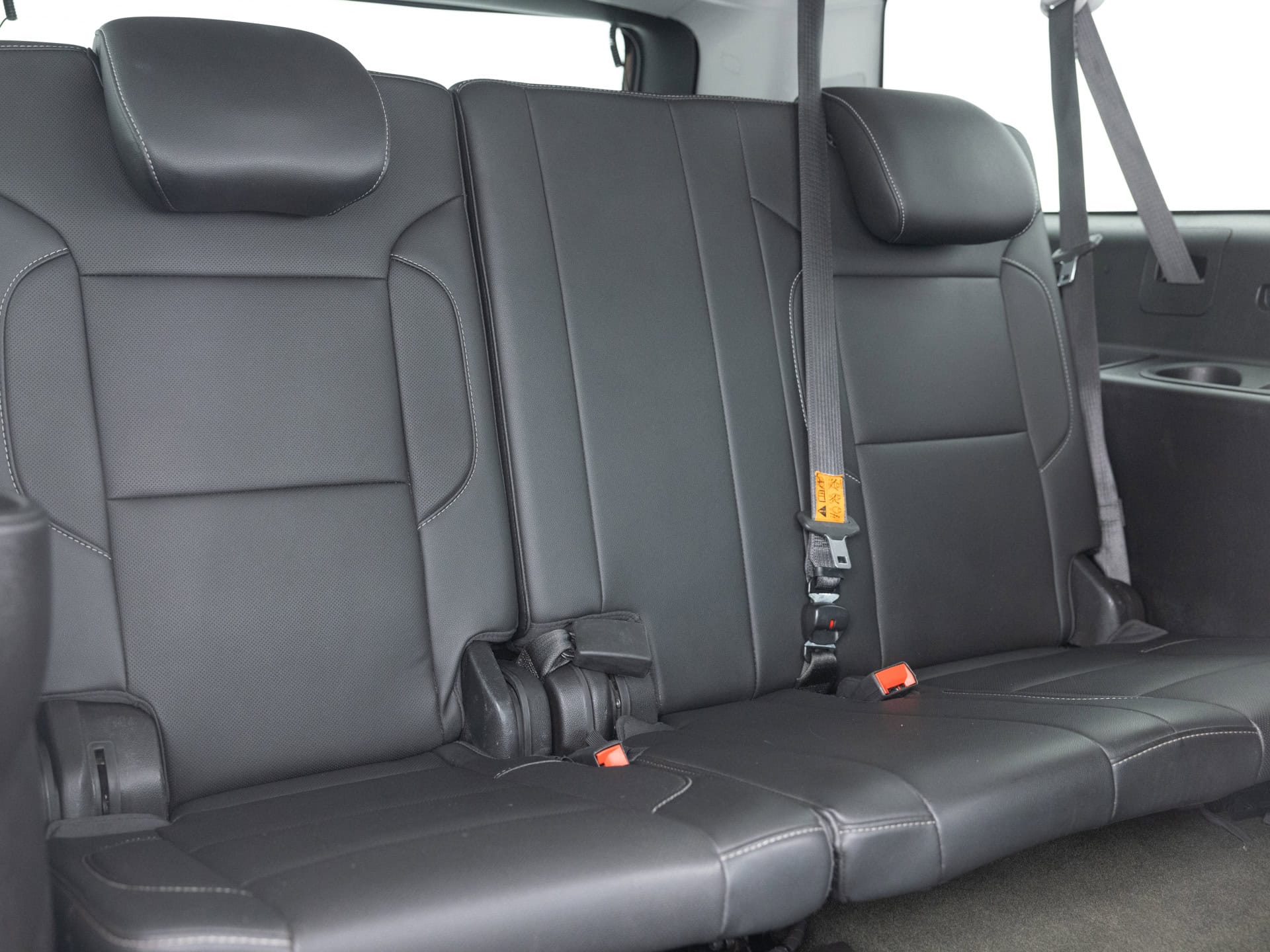 black chevrolet suburban prem 27