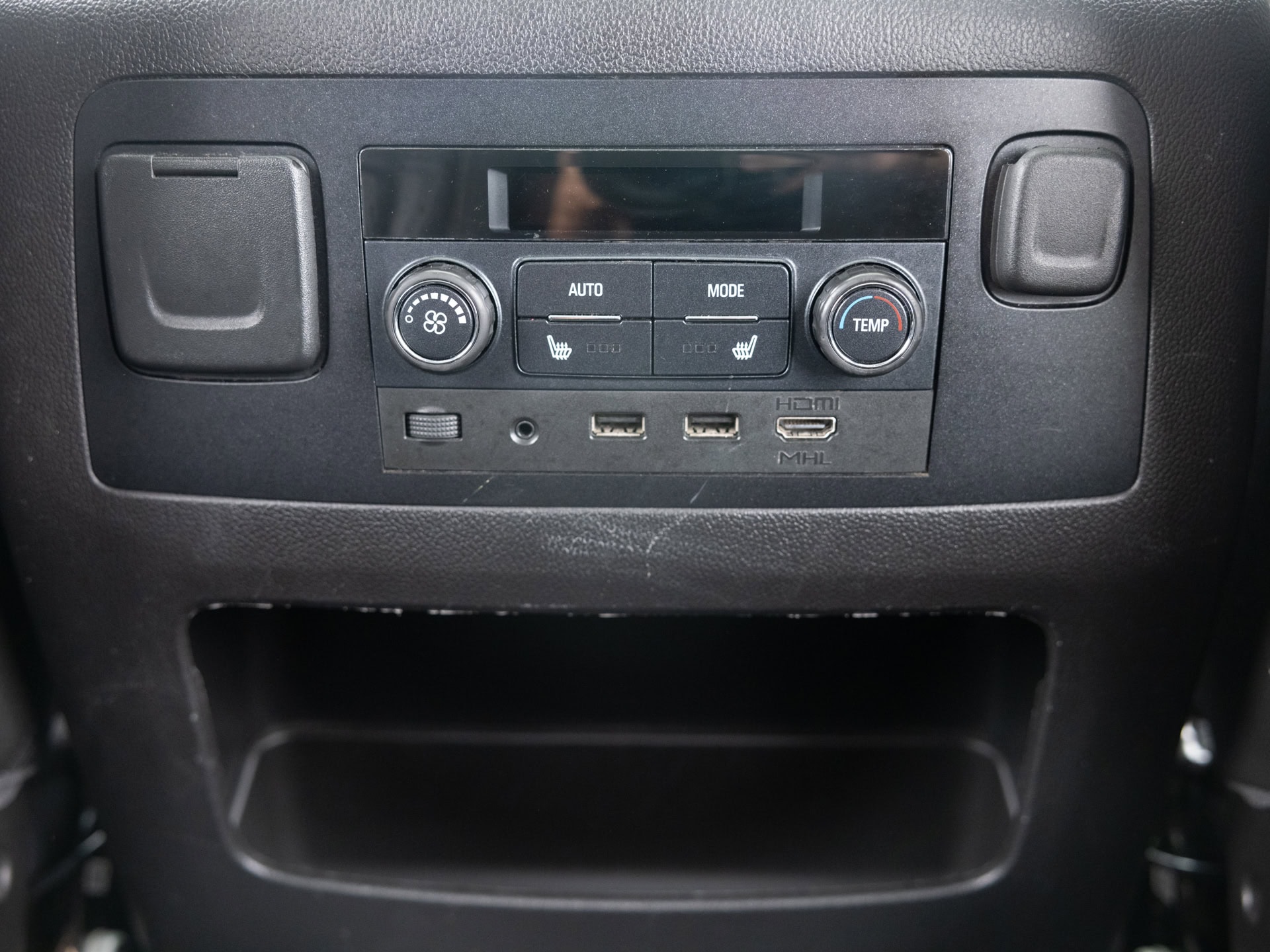 Used Black Chevrolet Suburban Prem-28 for Sale