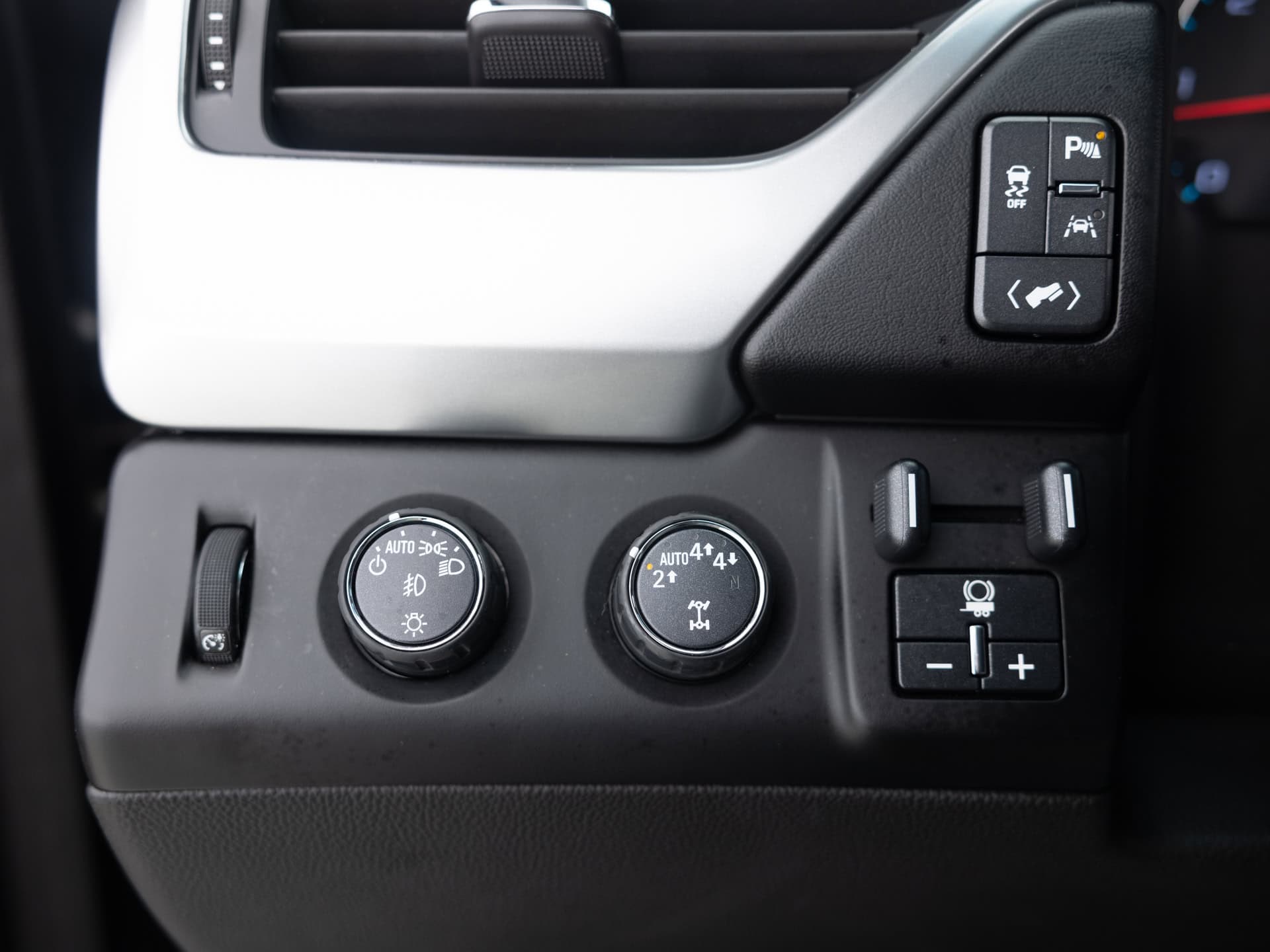 Used Black Chevrolet Suburban Prem-36 for Sale