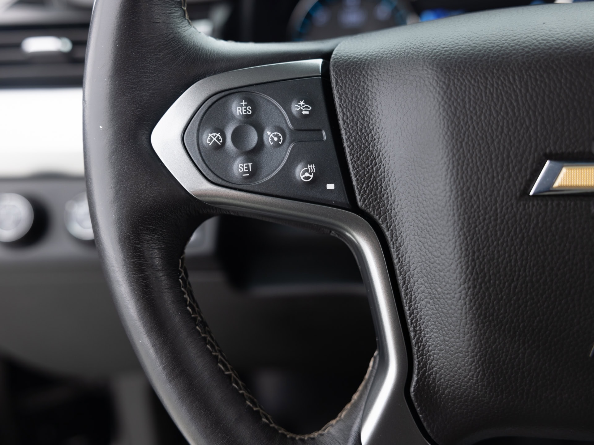 Used Black Chevrolet Suburban Prem-37 for Sale