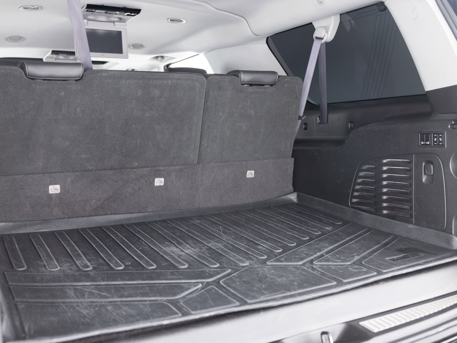 Used Black Chevrolet Suburban Prem-40 for Sale