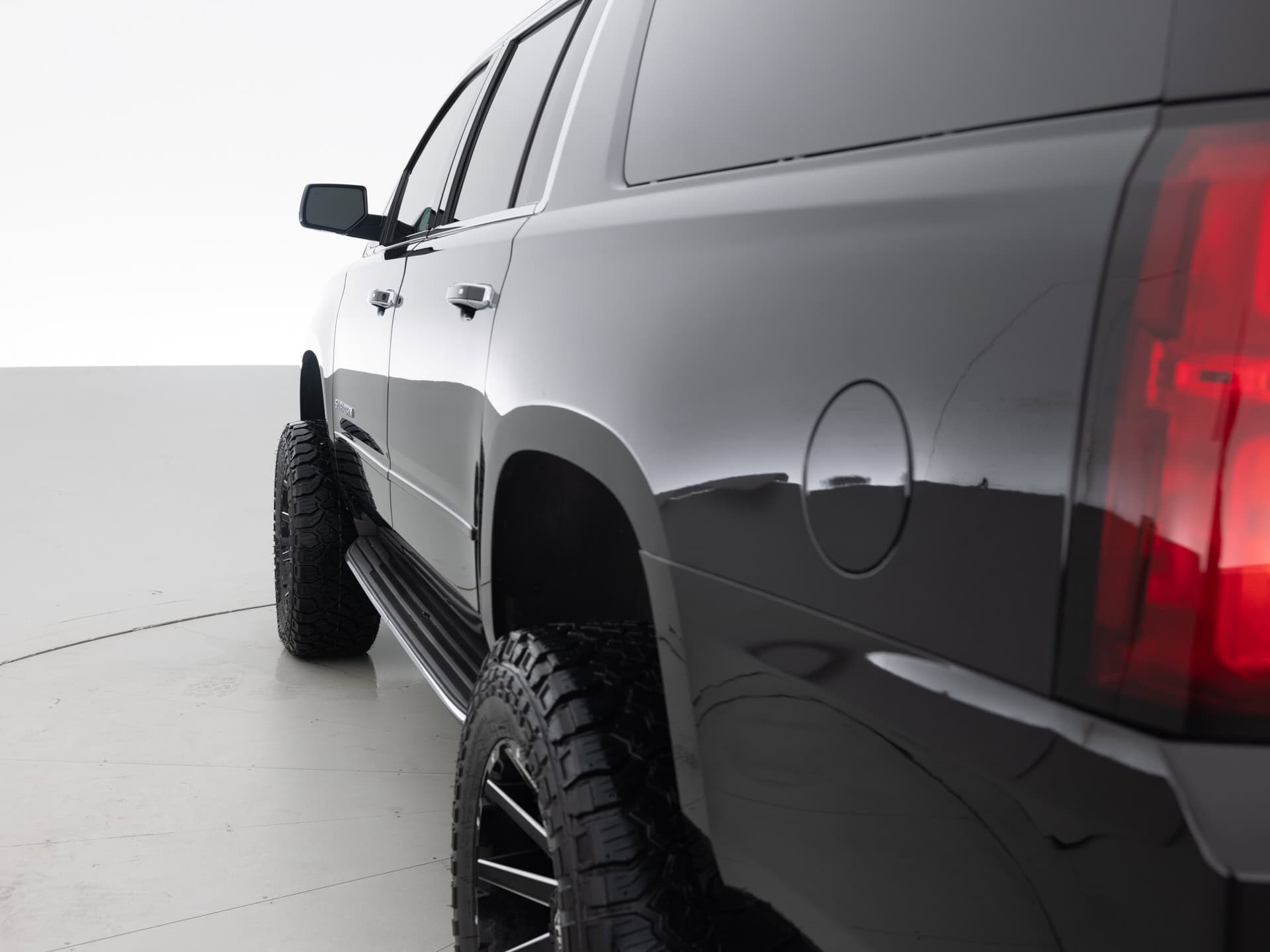 Used Black Chevrolet Suburban Prem-6 for Sale