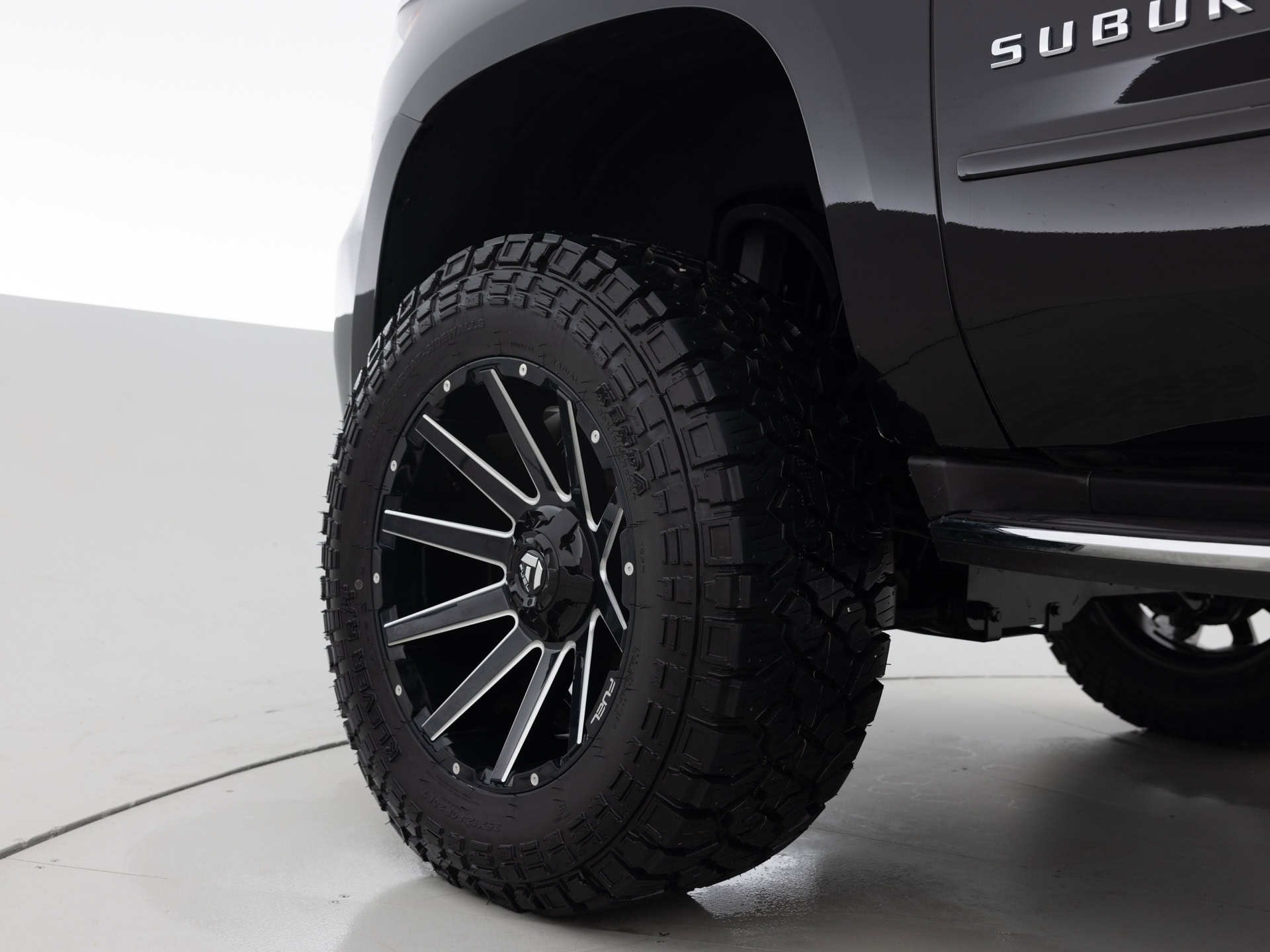 Used Black Chevrolet Suburban Prem-9 for Sale