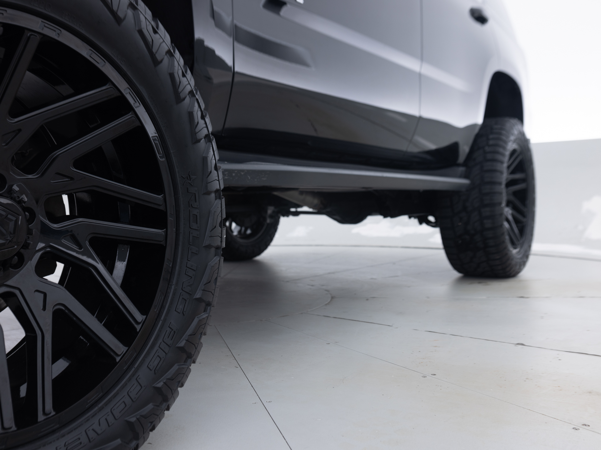 Used Black Chevrolet Tahoe LT-16 for Sale