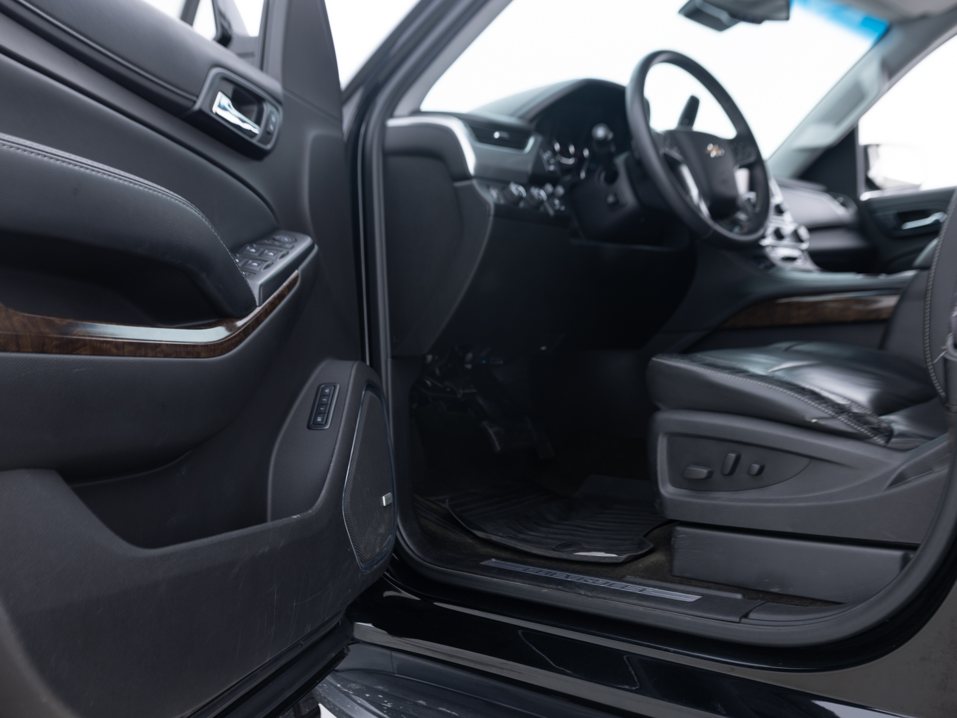 Used Black Chevrolet Tahoe LT-20 for Sale