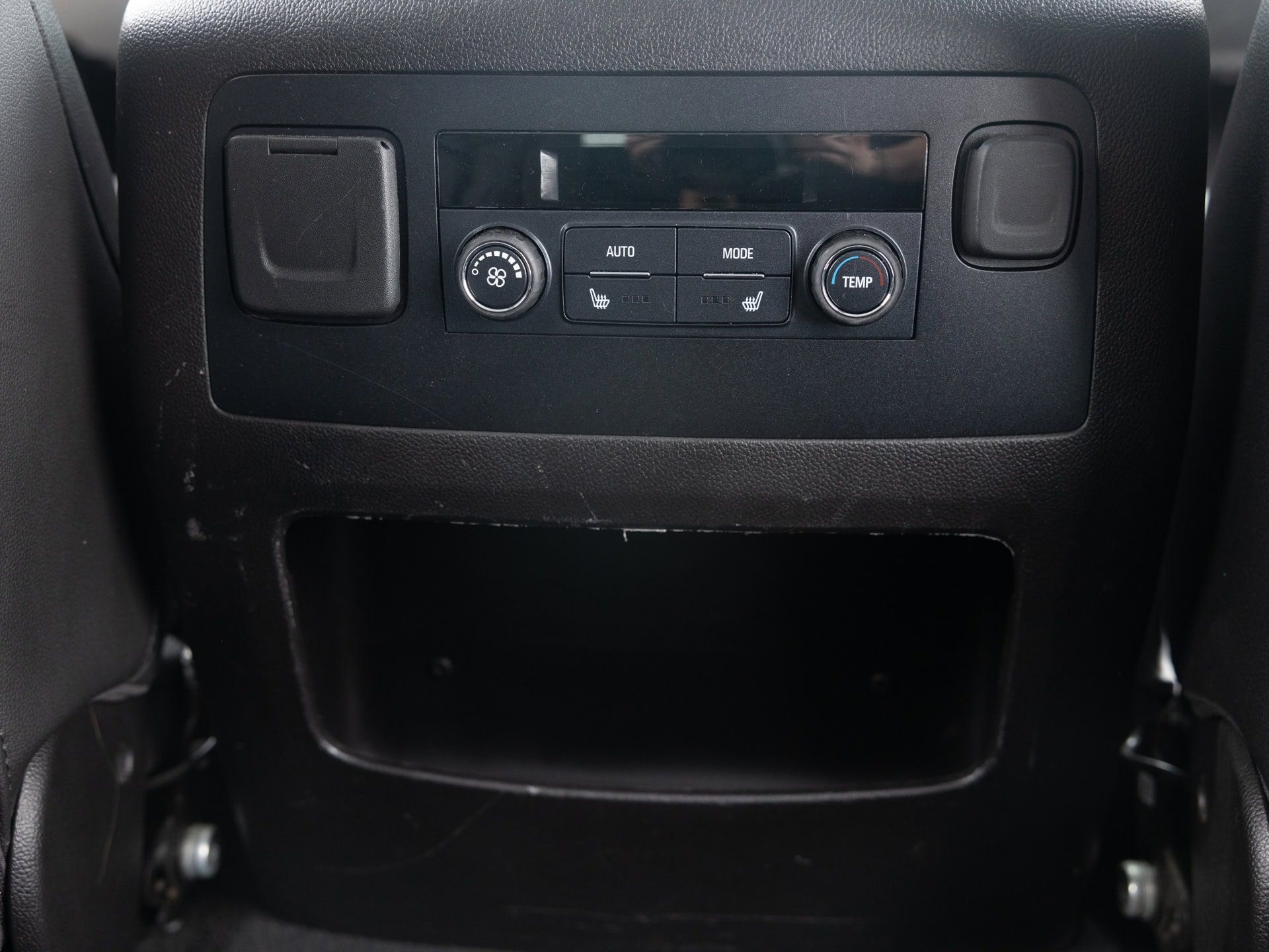 black chevrolet tahoe prem sport 28