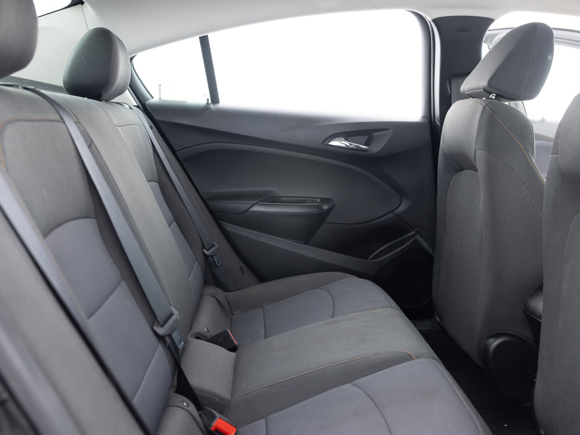 black chevy cruze ls 21