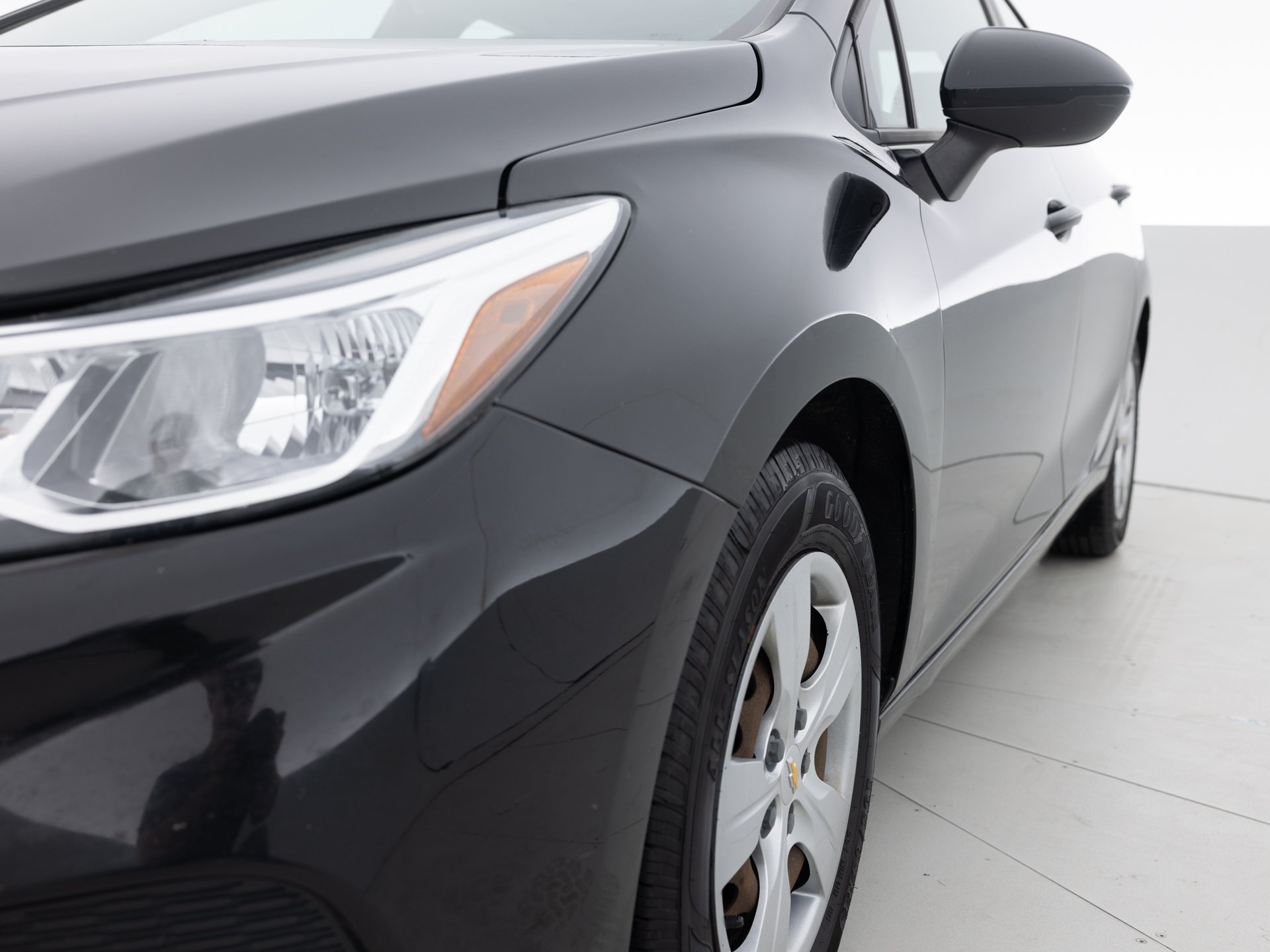 black chevy cruze ls 3