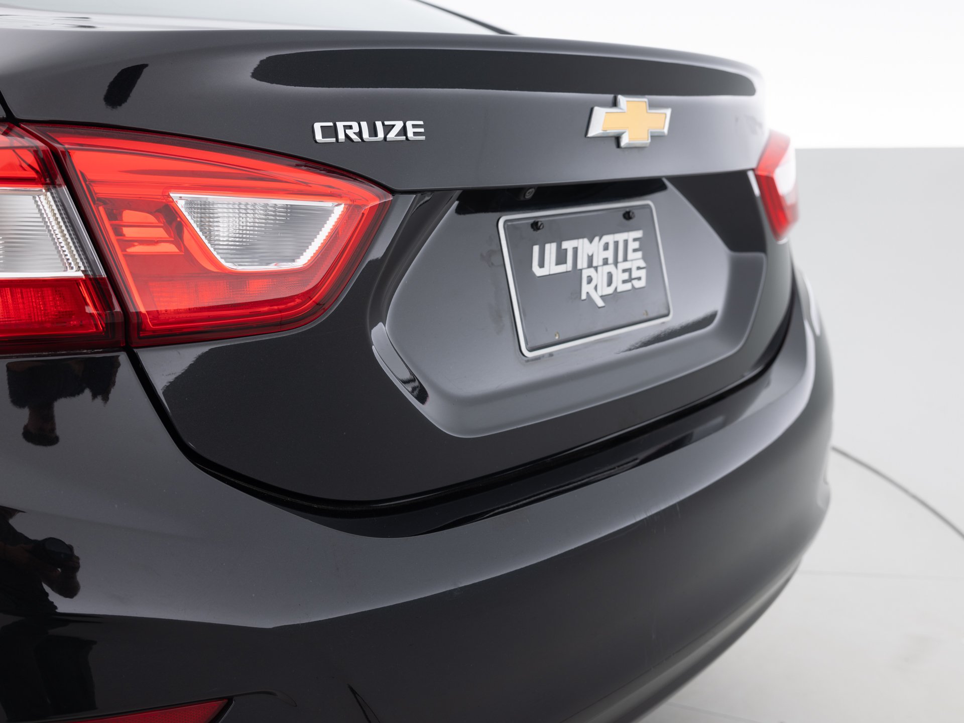 black chevy cruze ls 8