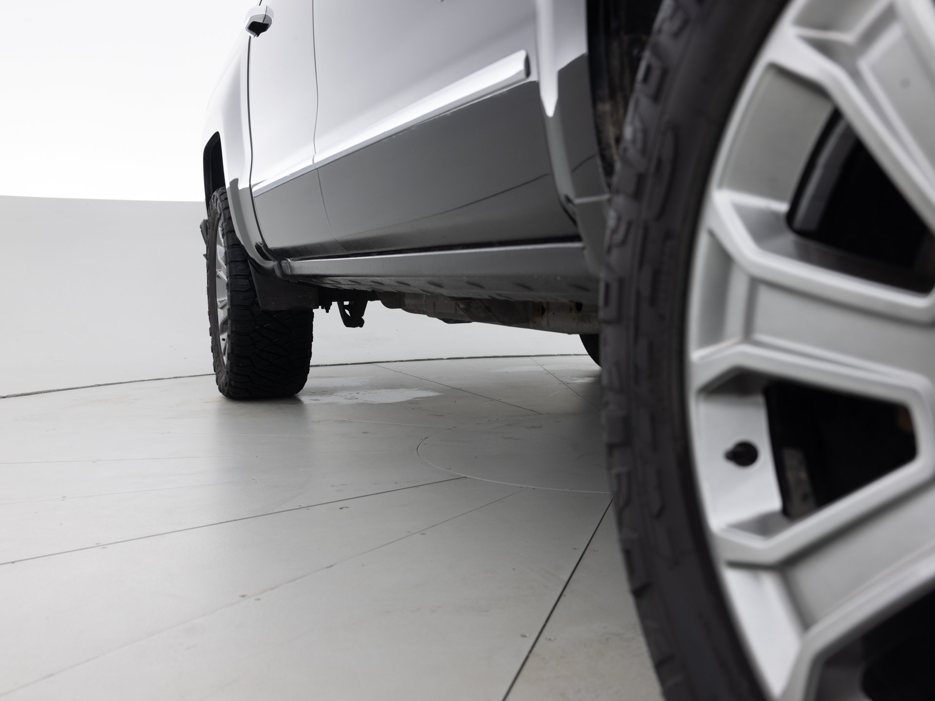 black chevy silverado high country 13