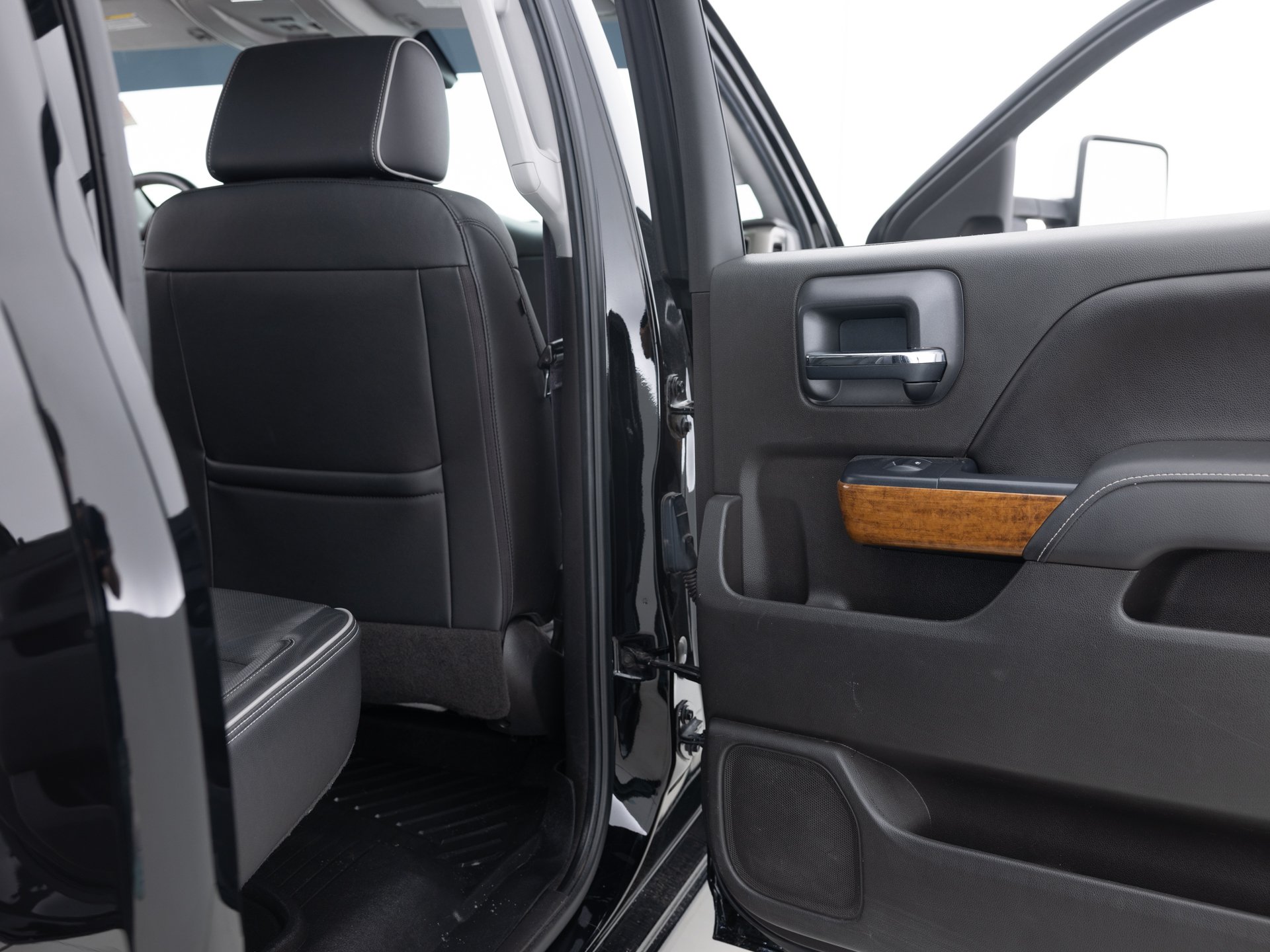 black chevy silverado high country 24