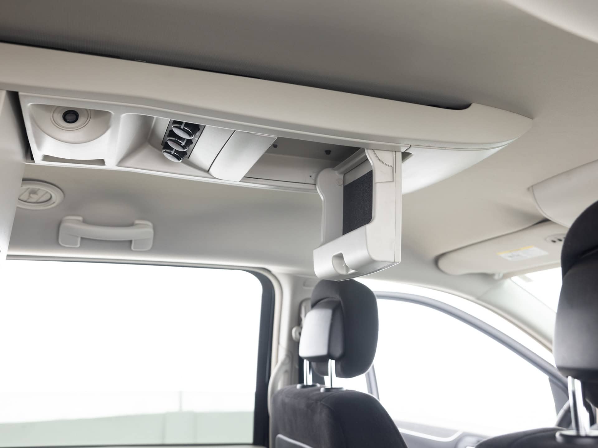 Used Black Chrysler Town Mini-25 for Sale