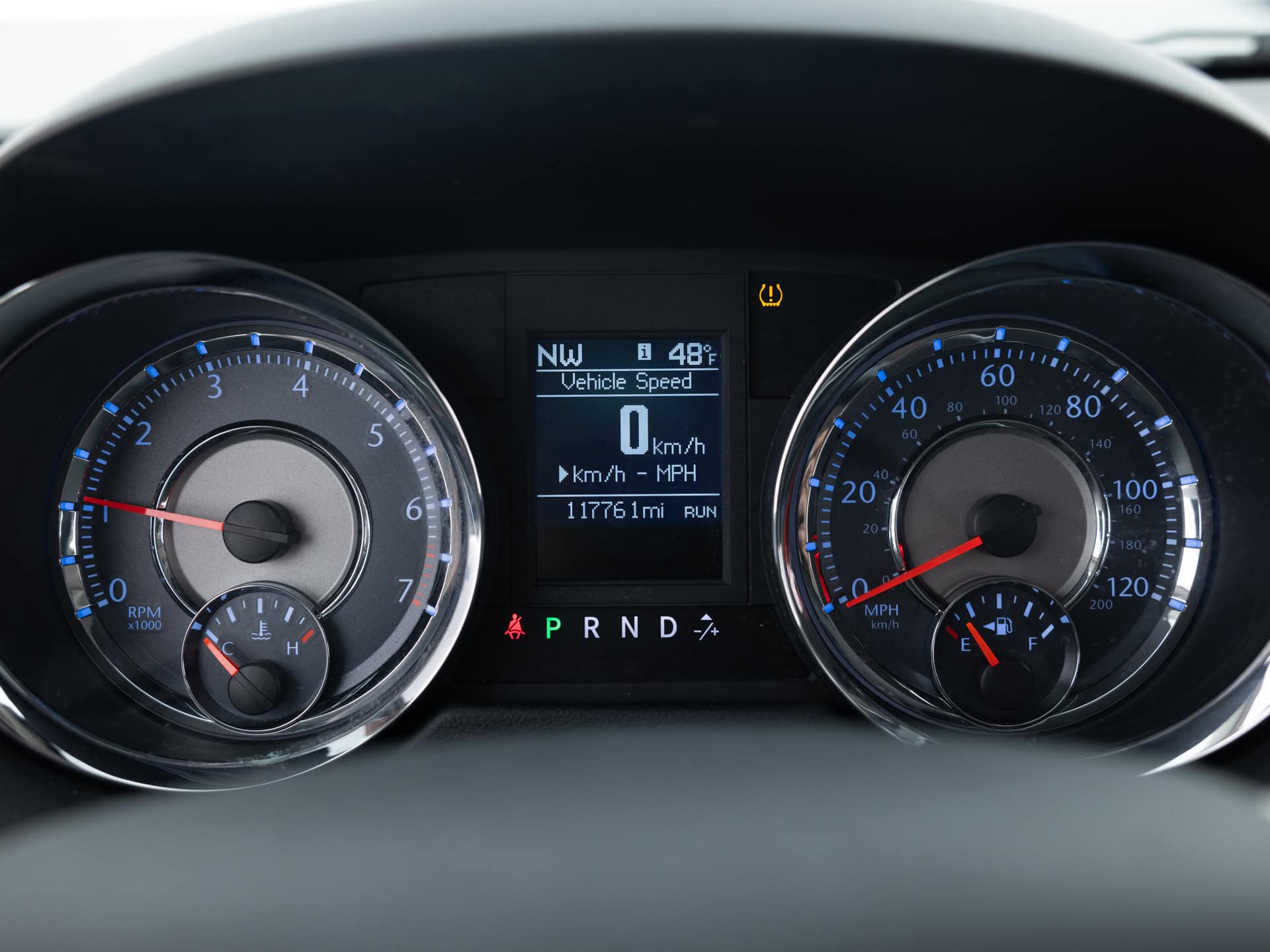 Used Black Chrysler Town Mini-26 for Sale