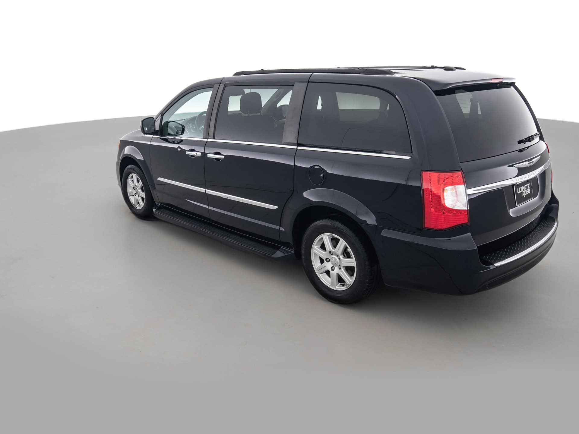 Used Black Chrysler Town Mini-6 for Sale