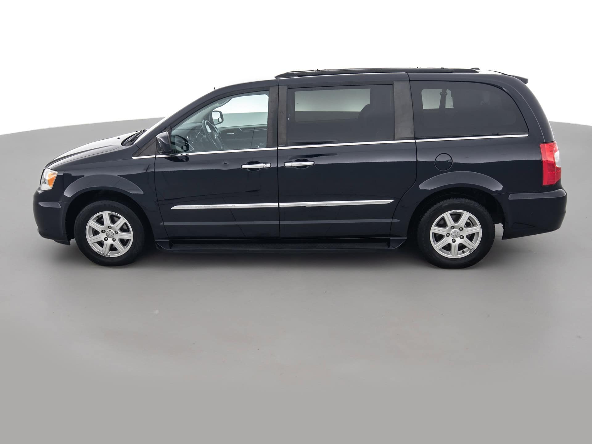 Used Black Chrysler Town Mini-7 for Sale